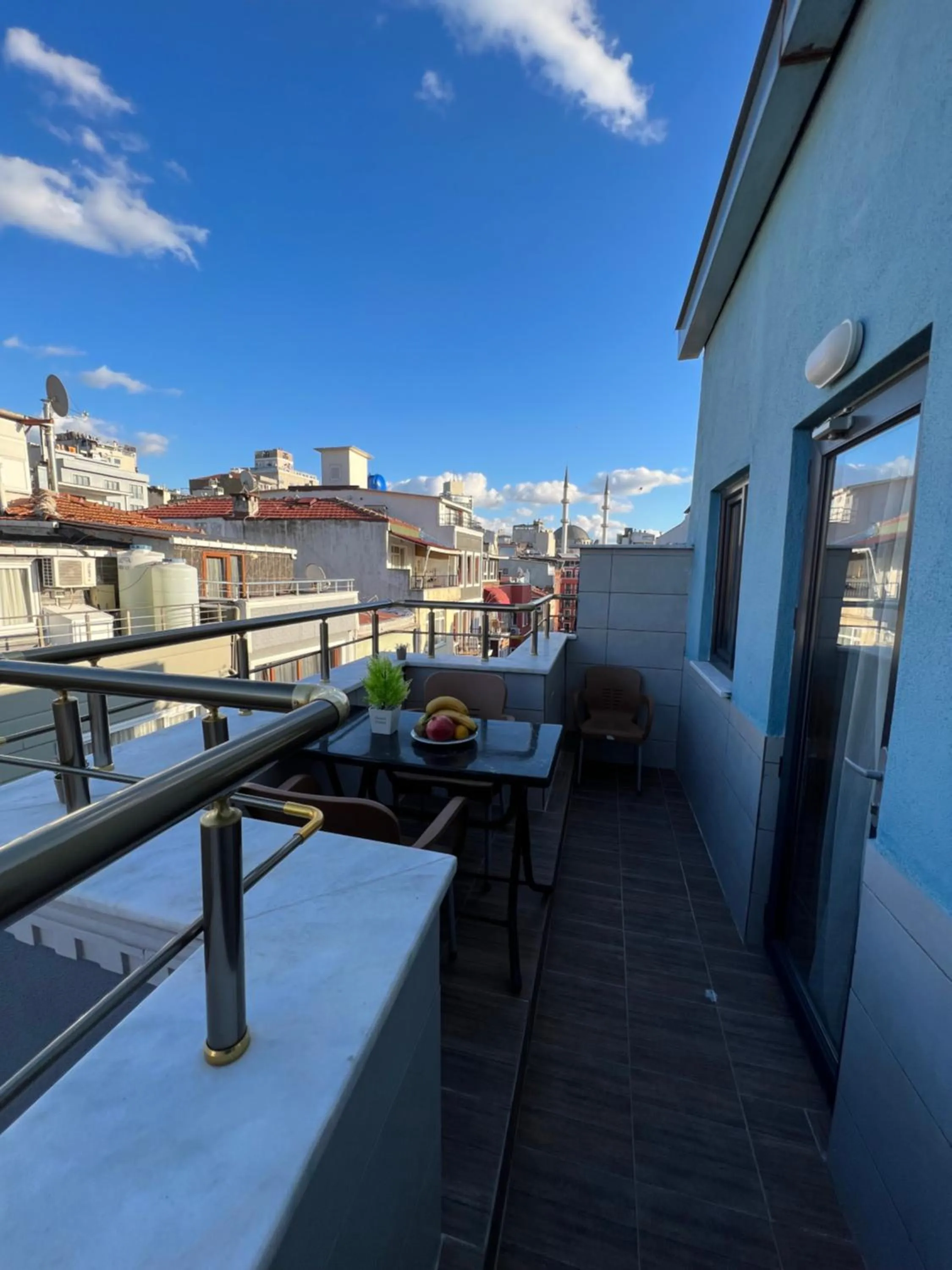 Taksim Larissa hotel suites