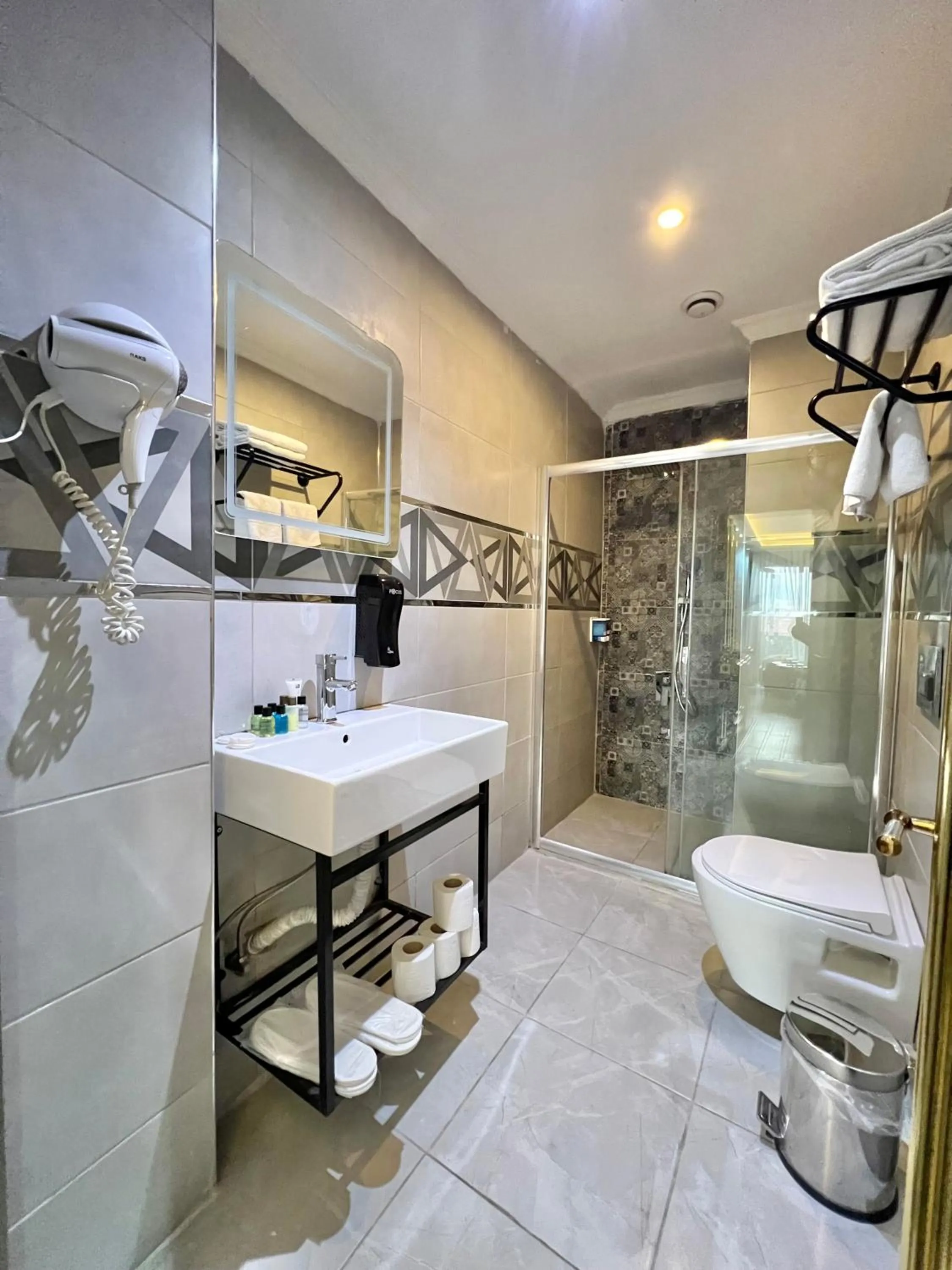 Taksim Larissa hotel suites