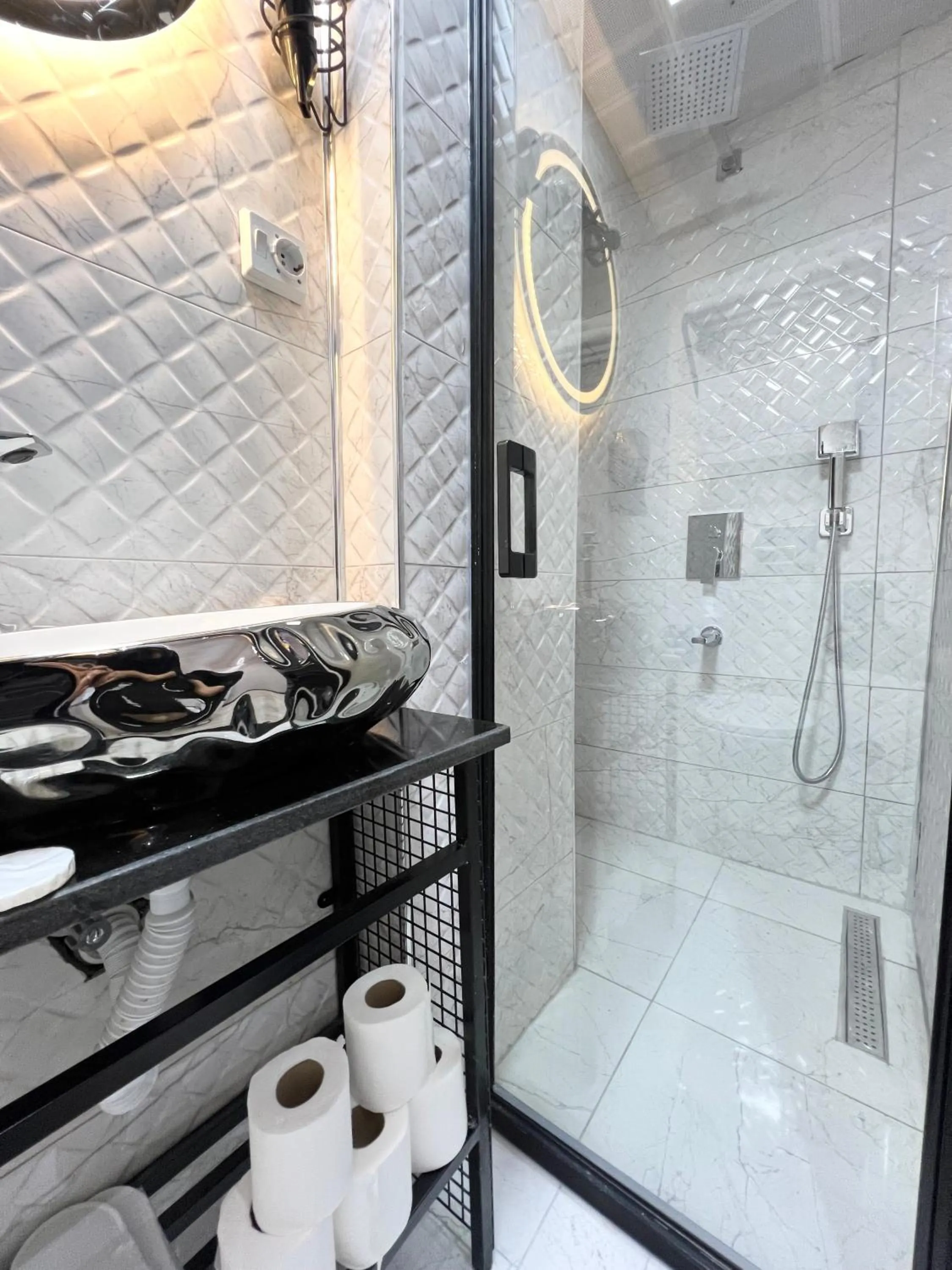 Taksim Larissa hotel suites