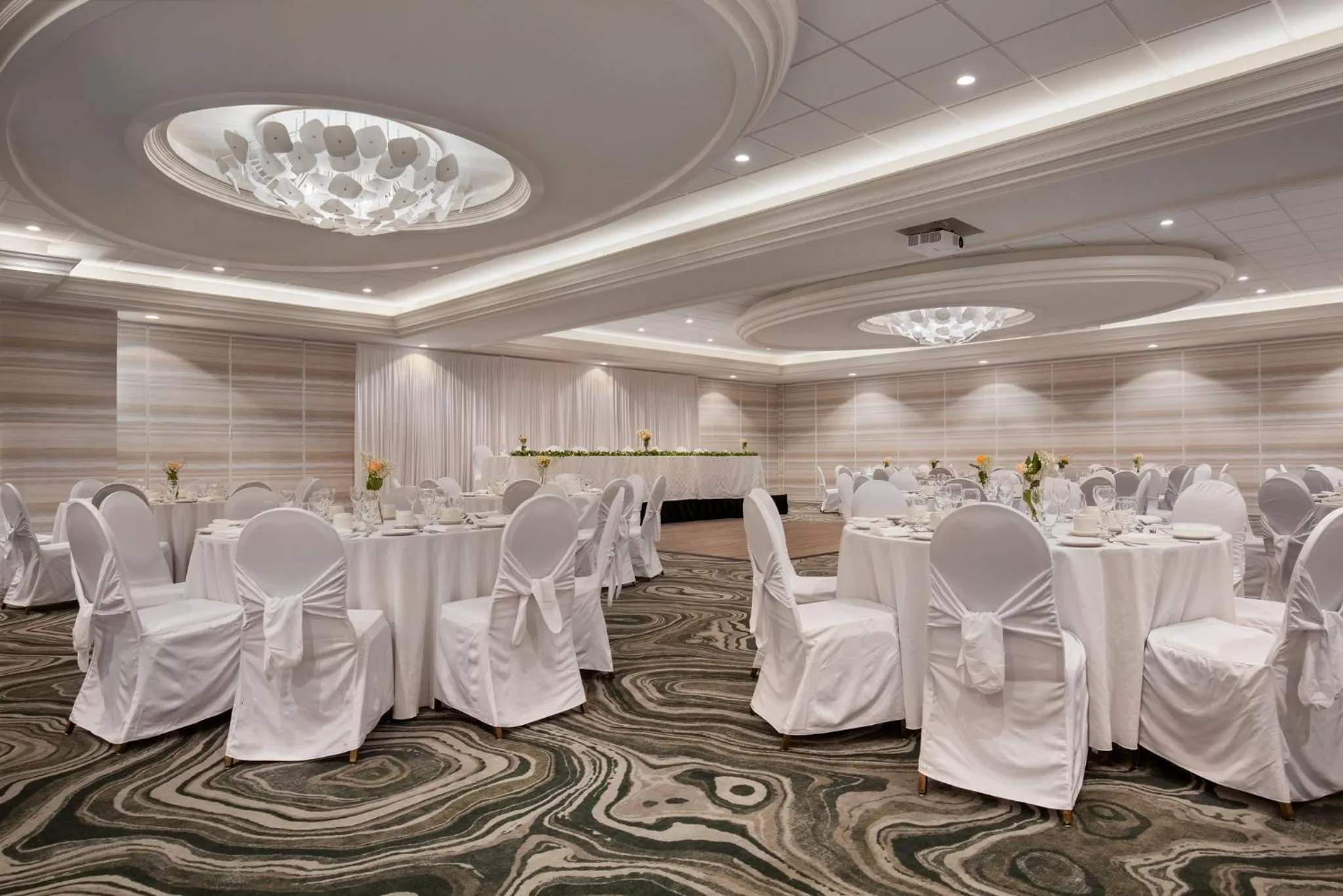 Meeting/conference room in Holiday Inn Hotel & Suites St.Catharines-Niagara by IHG