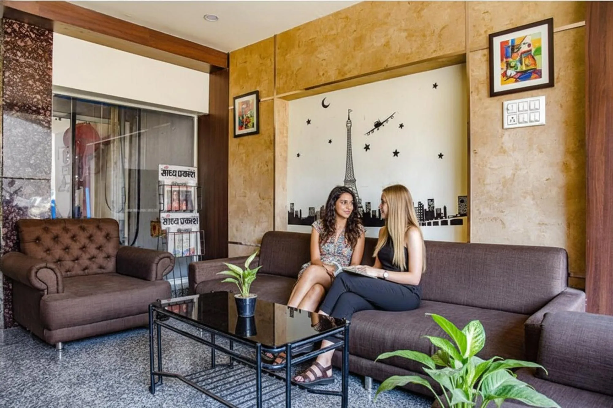 Lobby or reception in FabHotel Surbhi