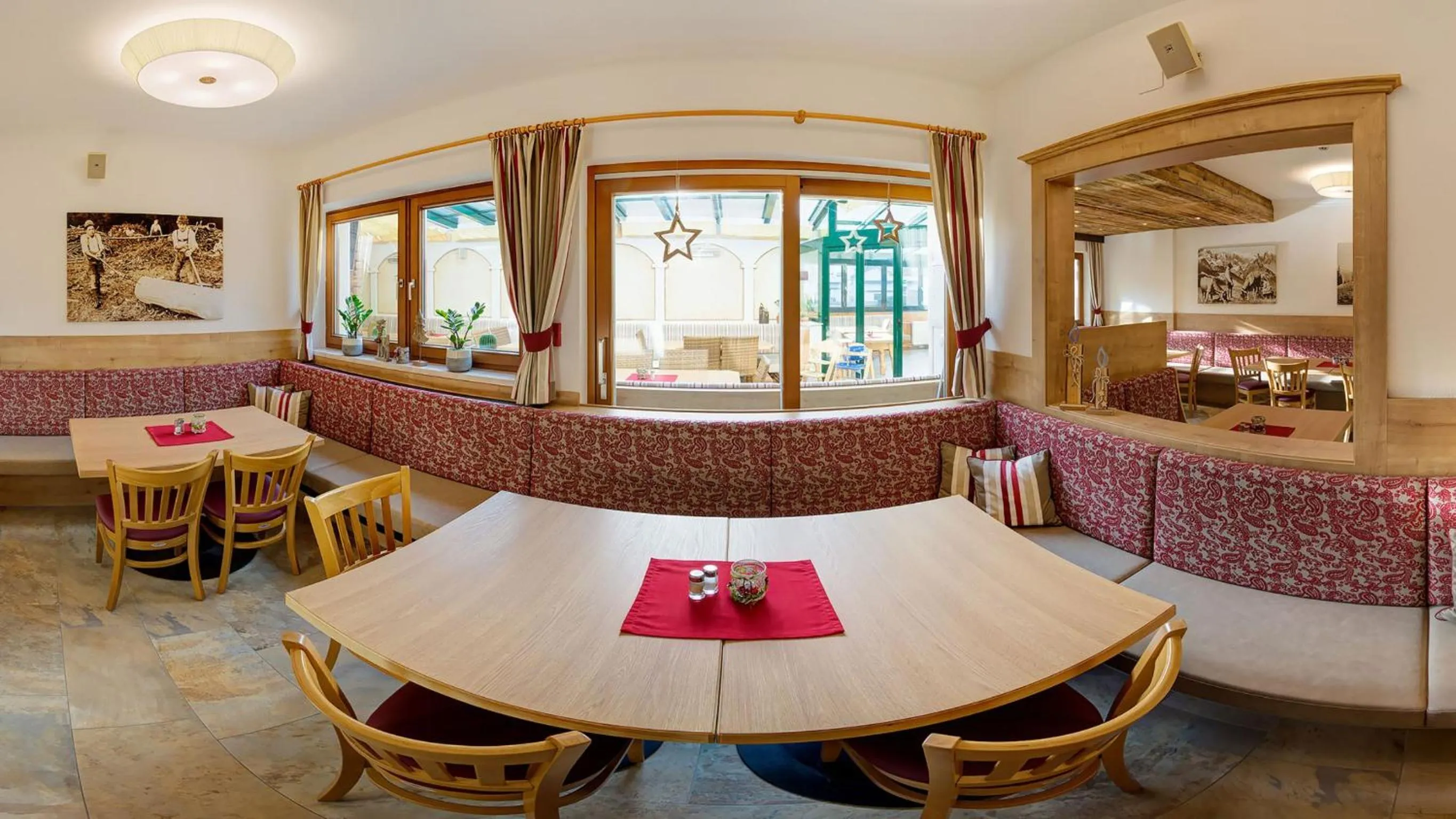 Restaurant/places to eat in Hotel-Pension Egger