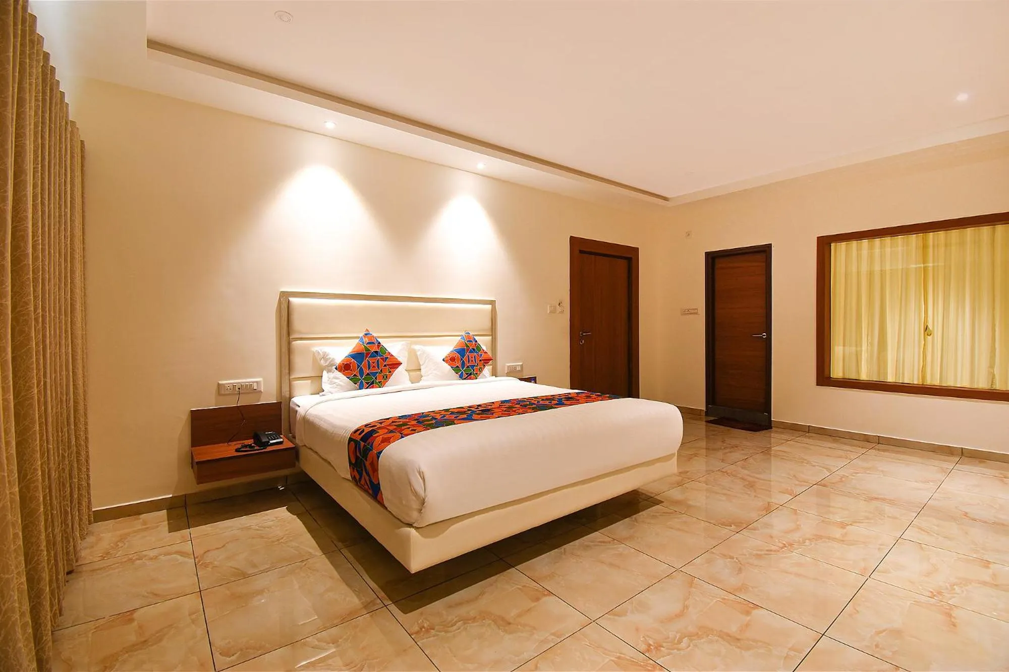 Bed in FabHotel High Rise - Marathalli