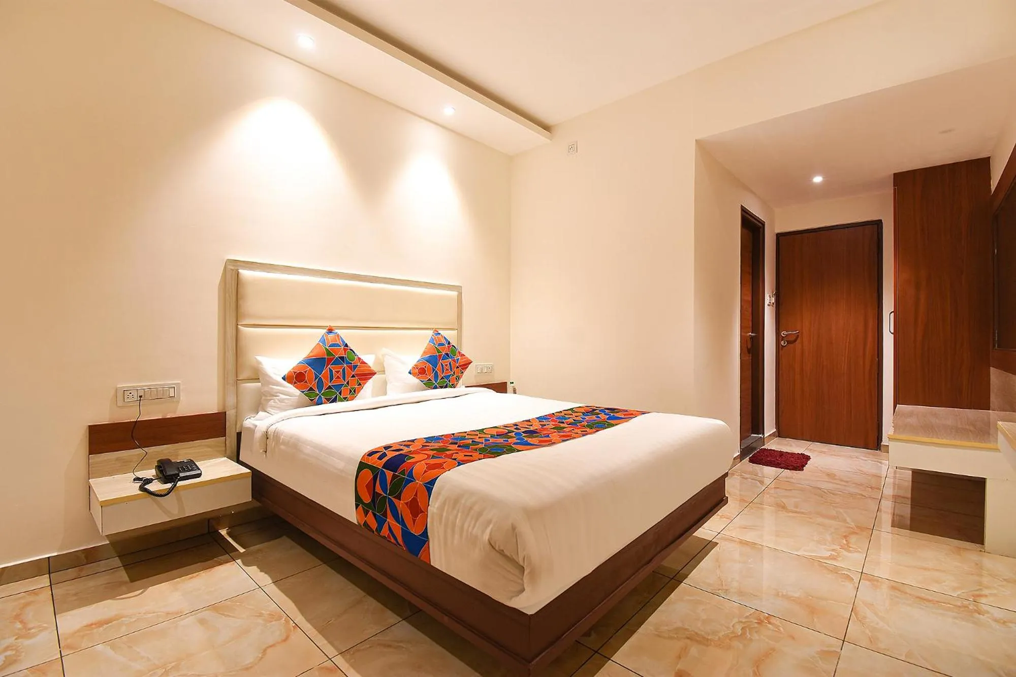 Bed in FabHotel High Rise - Marathalli