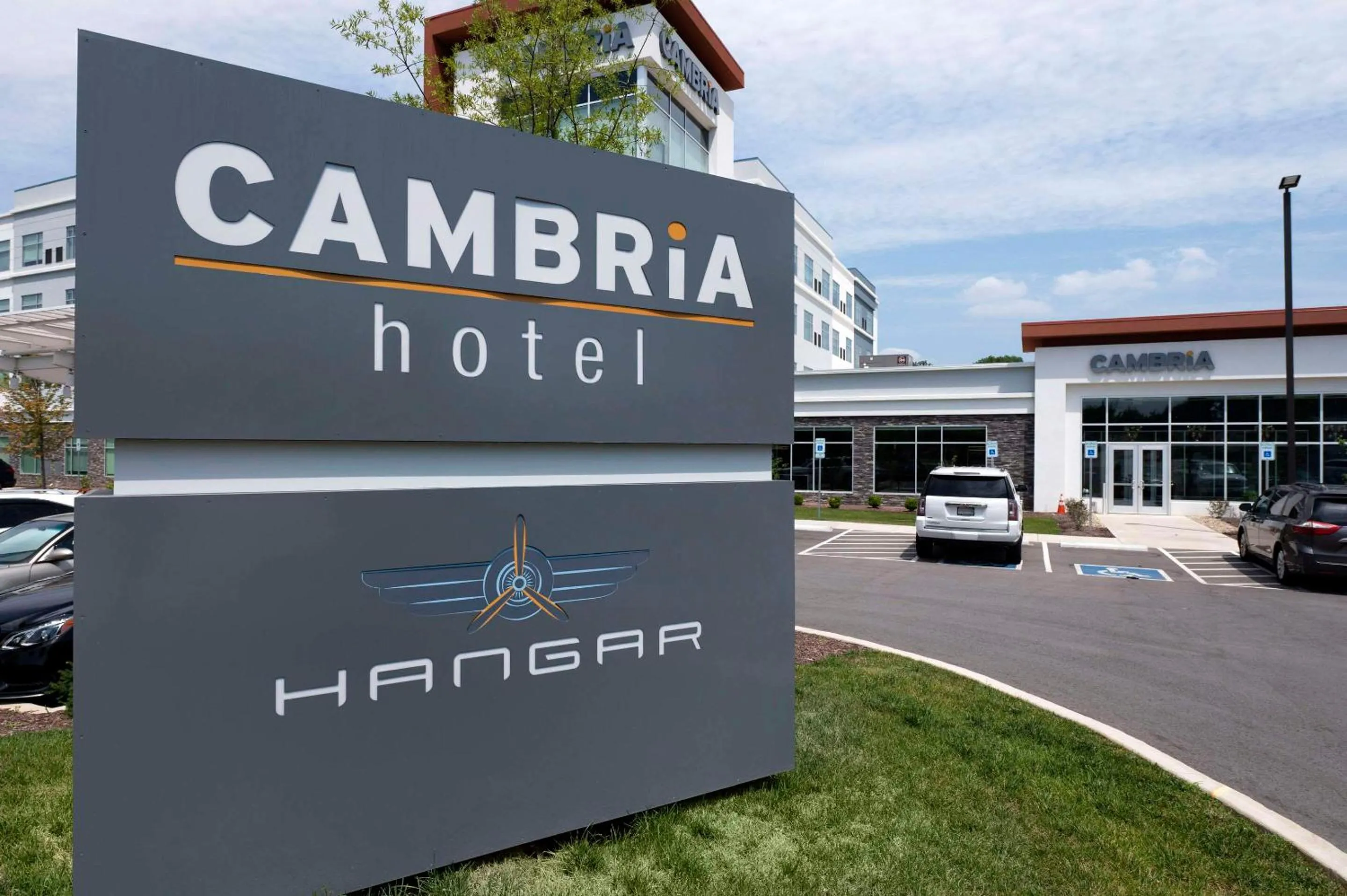 Property building in Cambria Hotel Nashville Airport