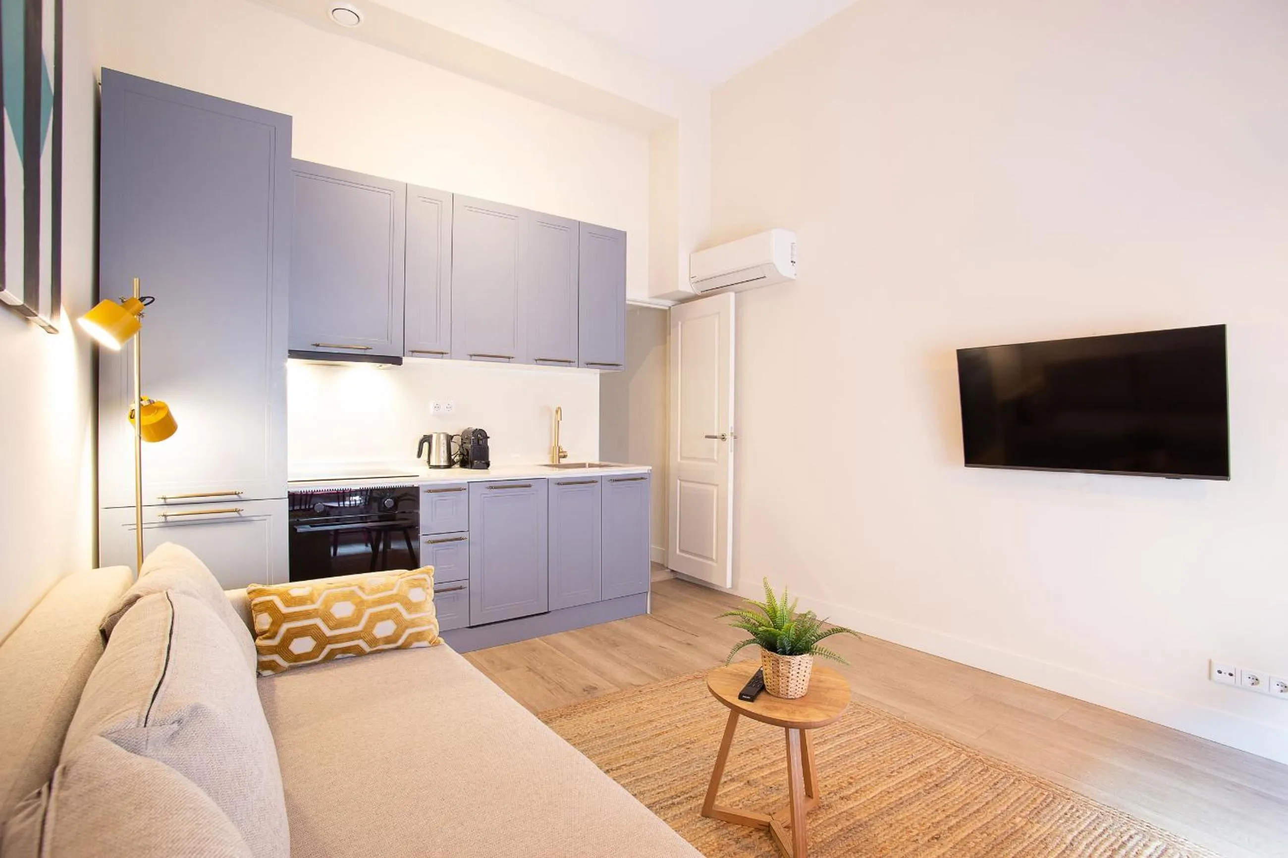 Boutique Scheveningen beach apartment