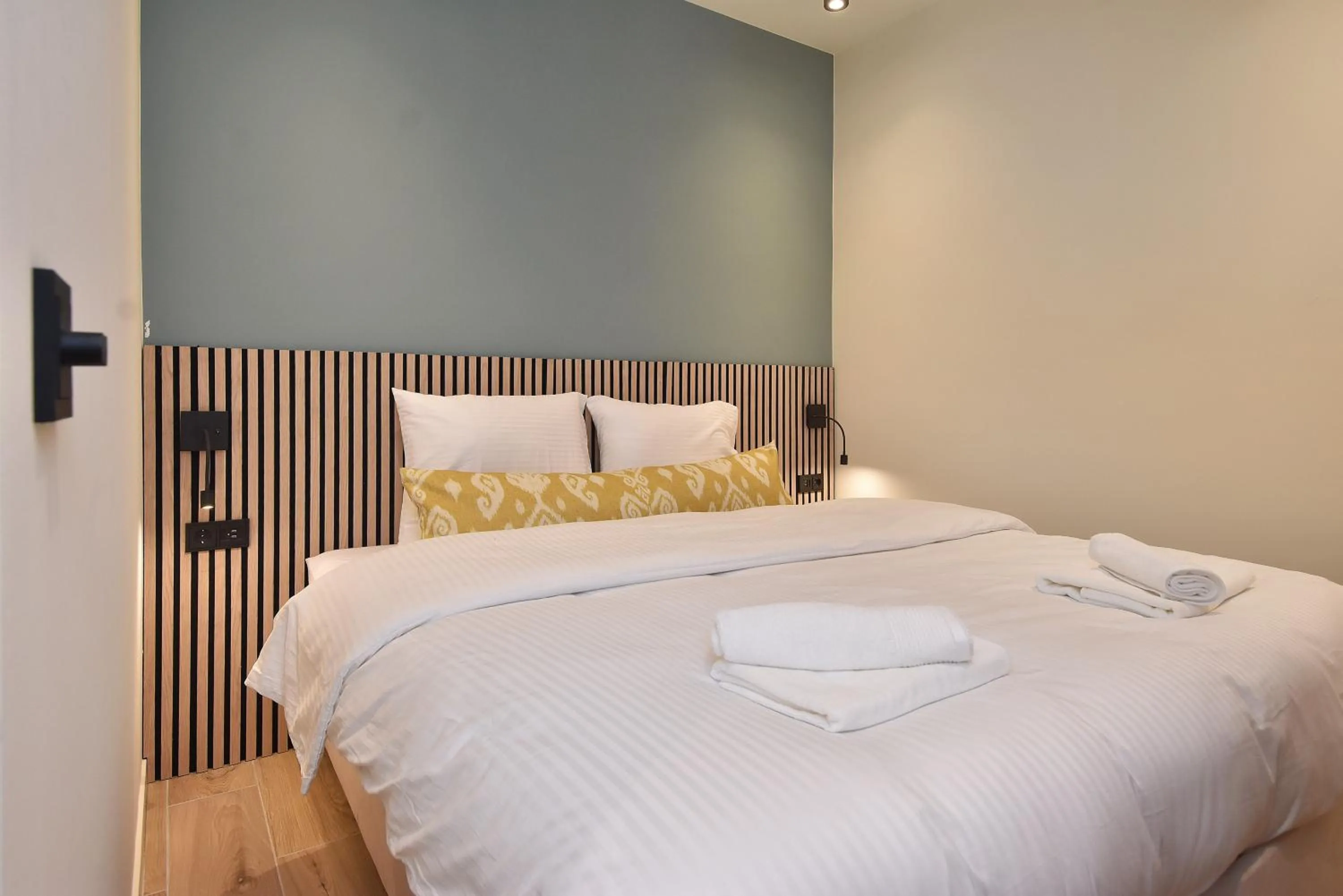 Bed in Boutique Scheveningen beach apartment