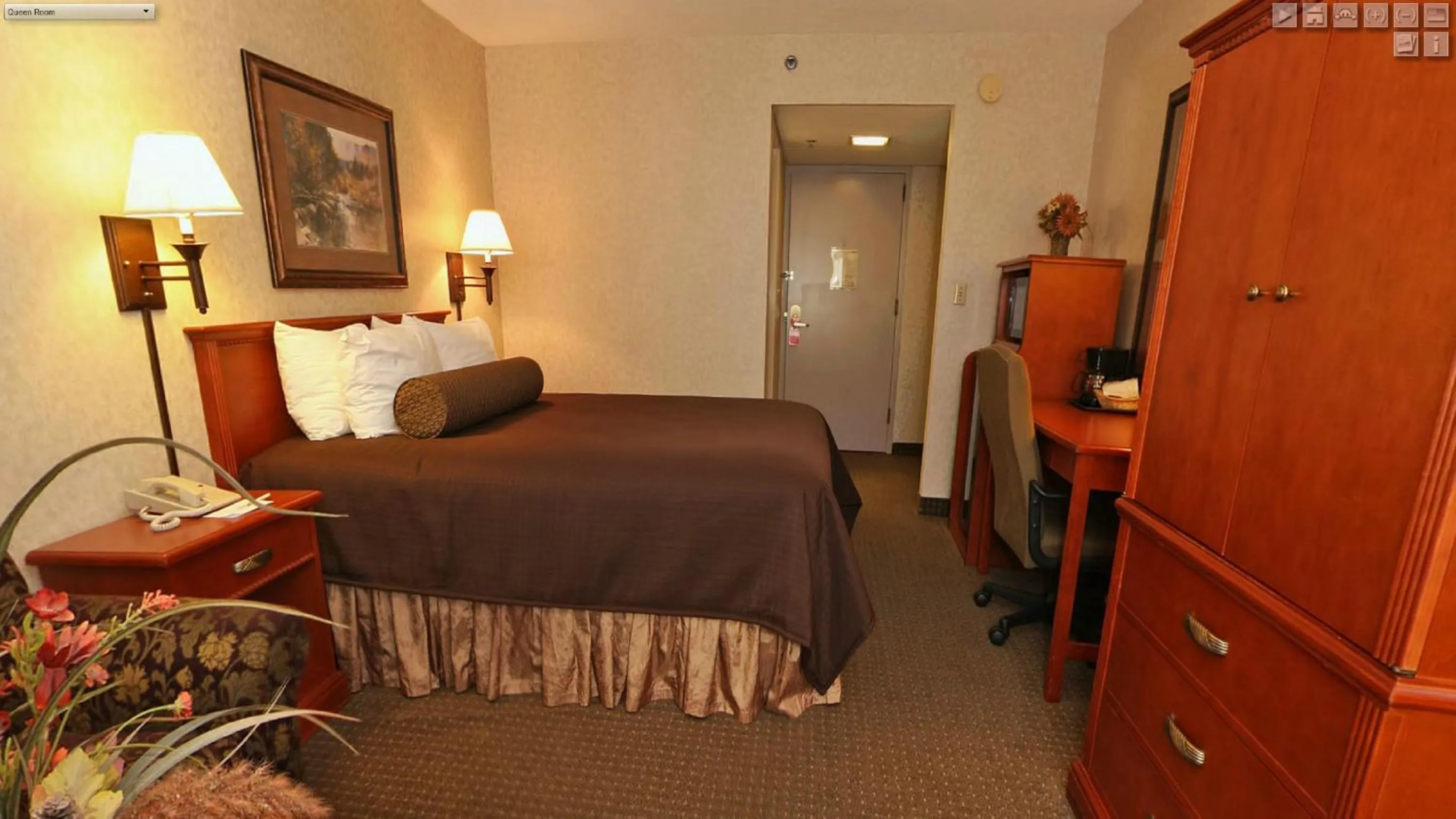 Photo of the whole room in Ramada by Wyndham Plymouth Hotel & Conference Center