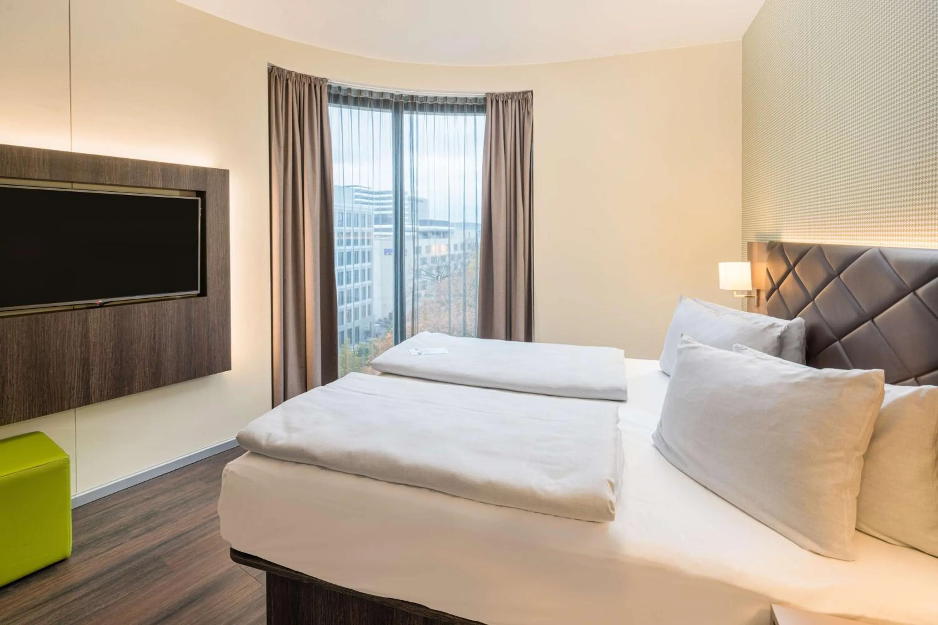 Bedroom in Best Western Hotel Airport Frankfurt