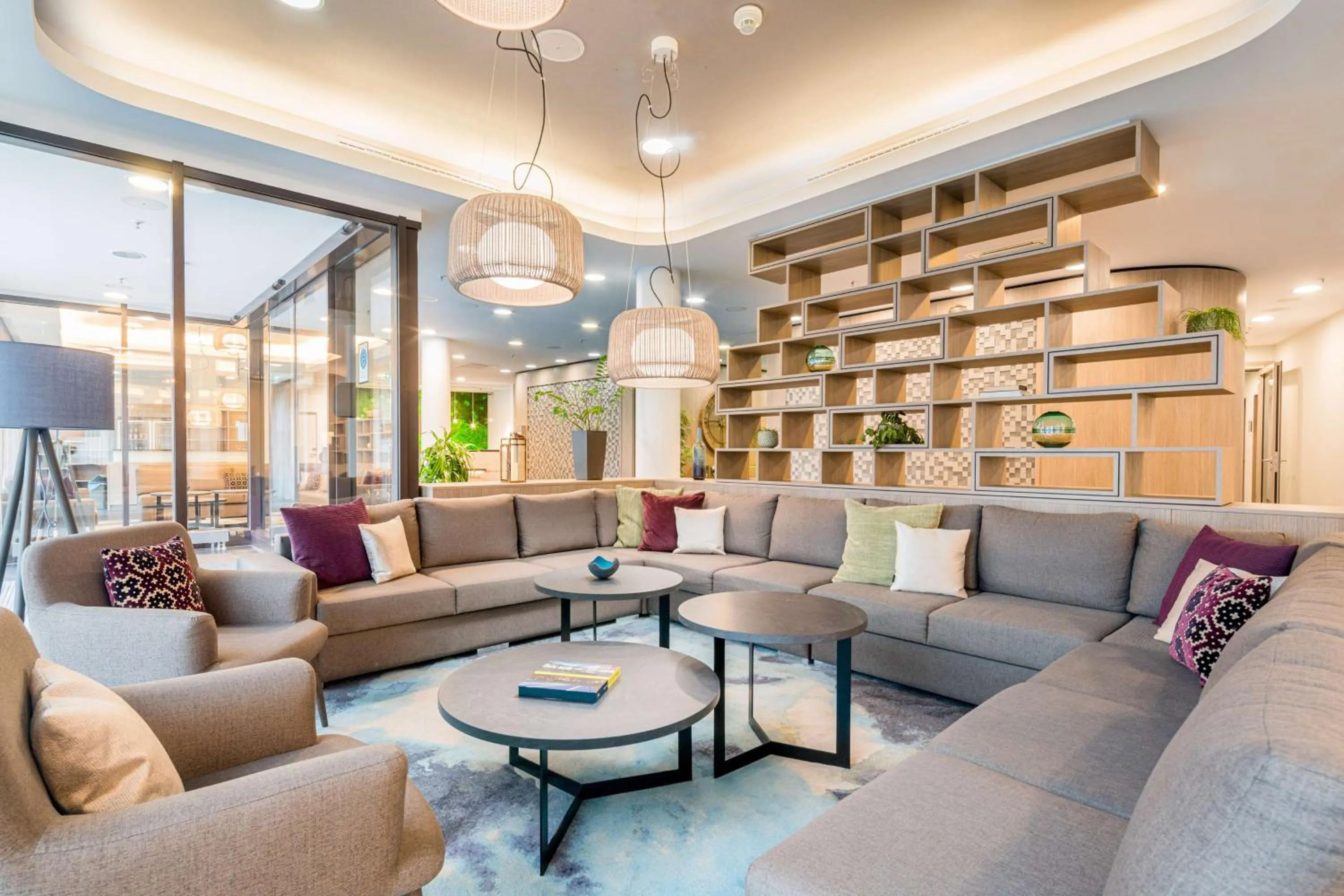 Lobby or reception in Best Western Hotel Airport Frankfurt