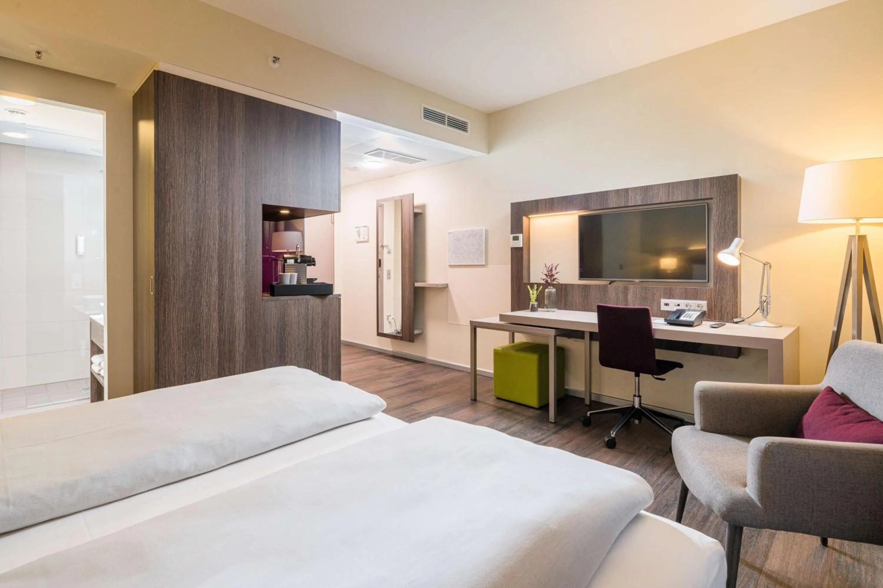 Bedroom in Best Western Hotel Airport Frankfurt