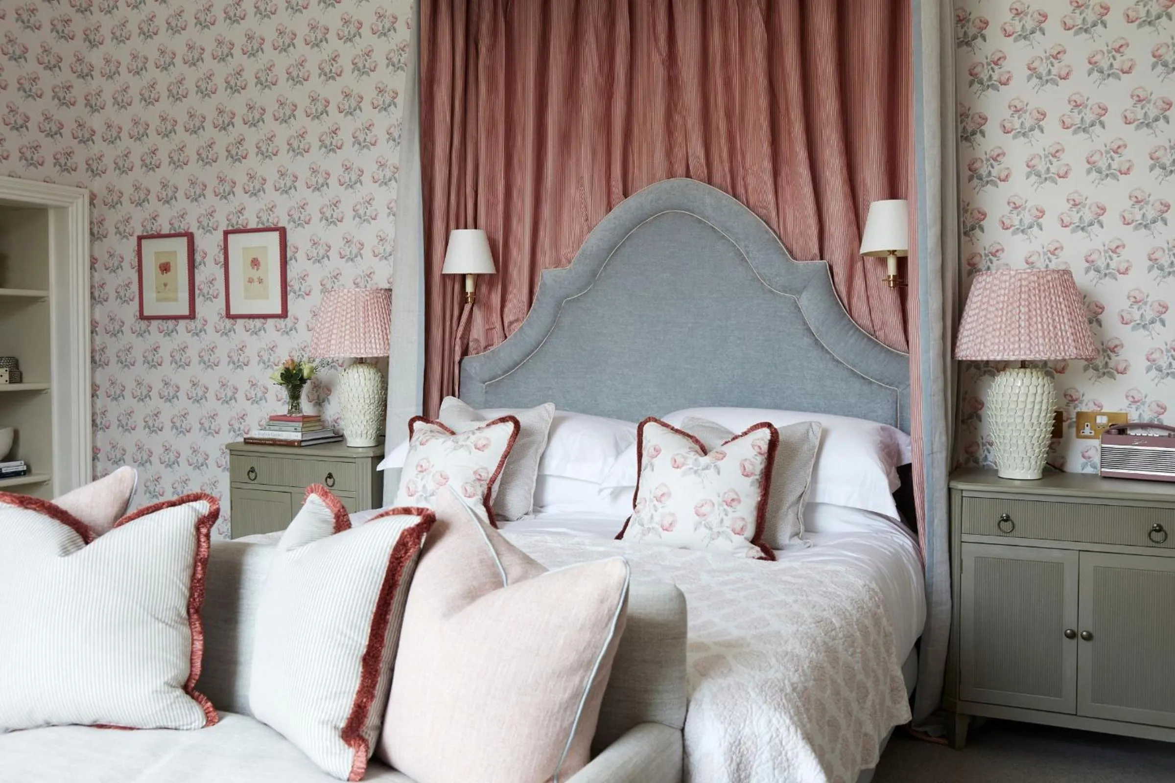 Bed in Leonardslee House at Leonardslee Lakes & Gardens