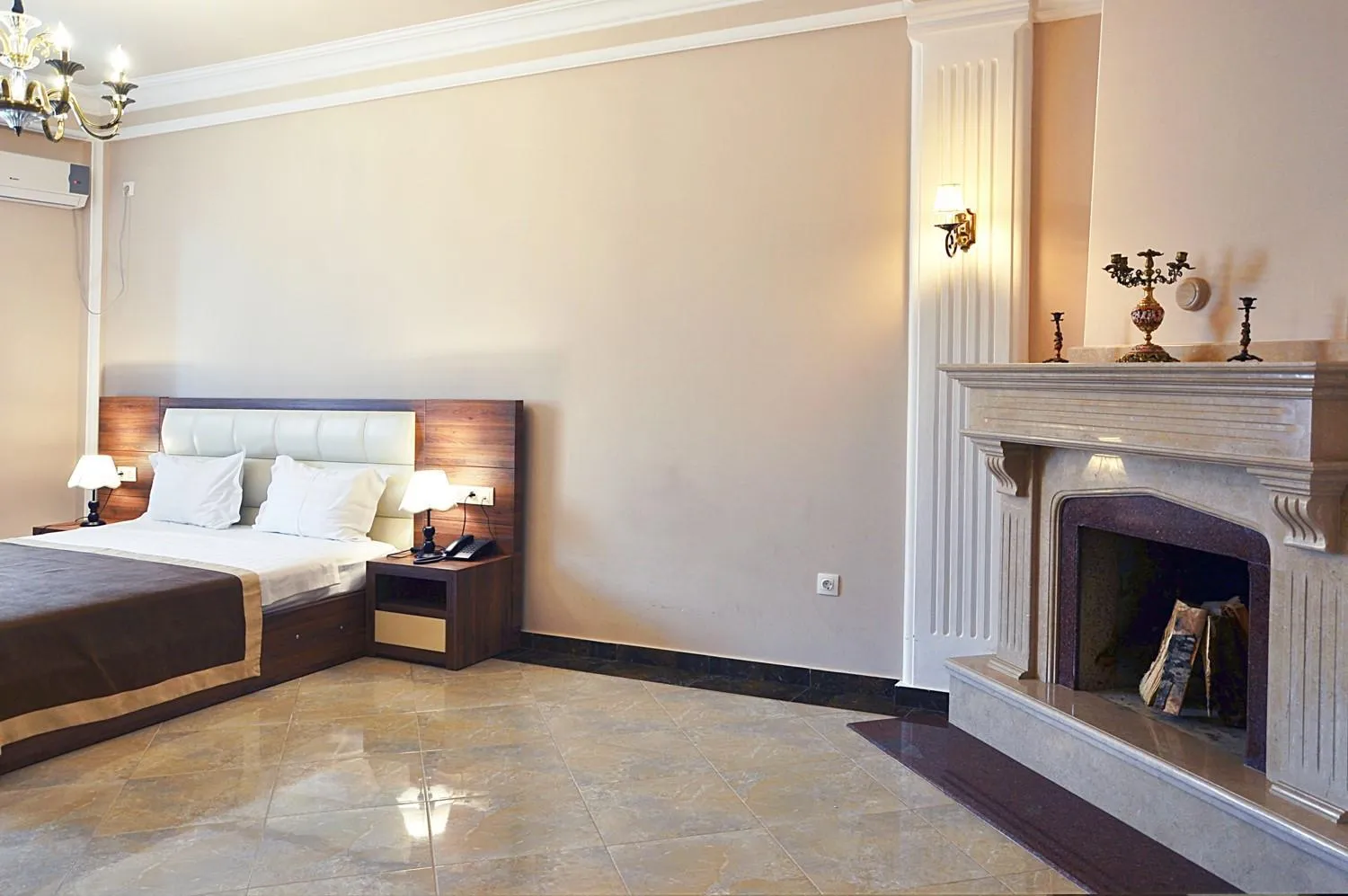 Bed in Hotel Gremi Tbilisi