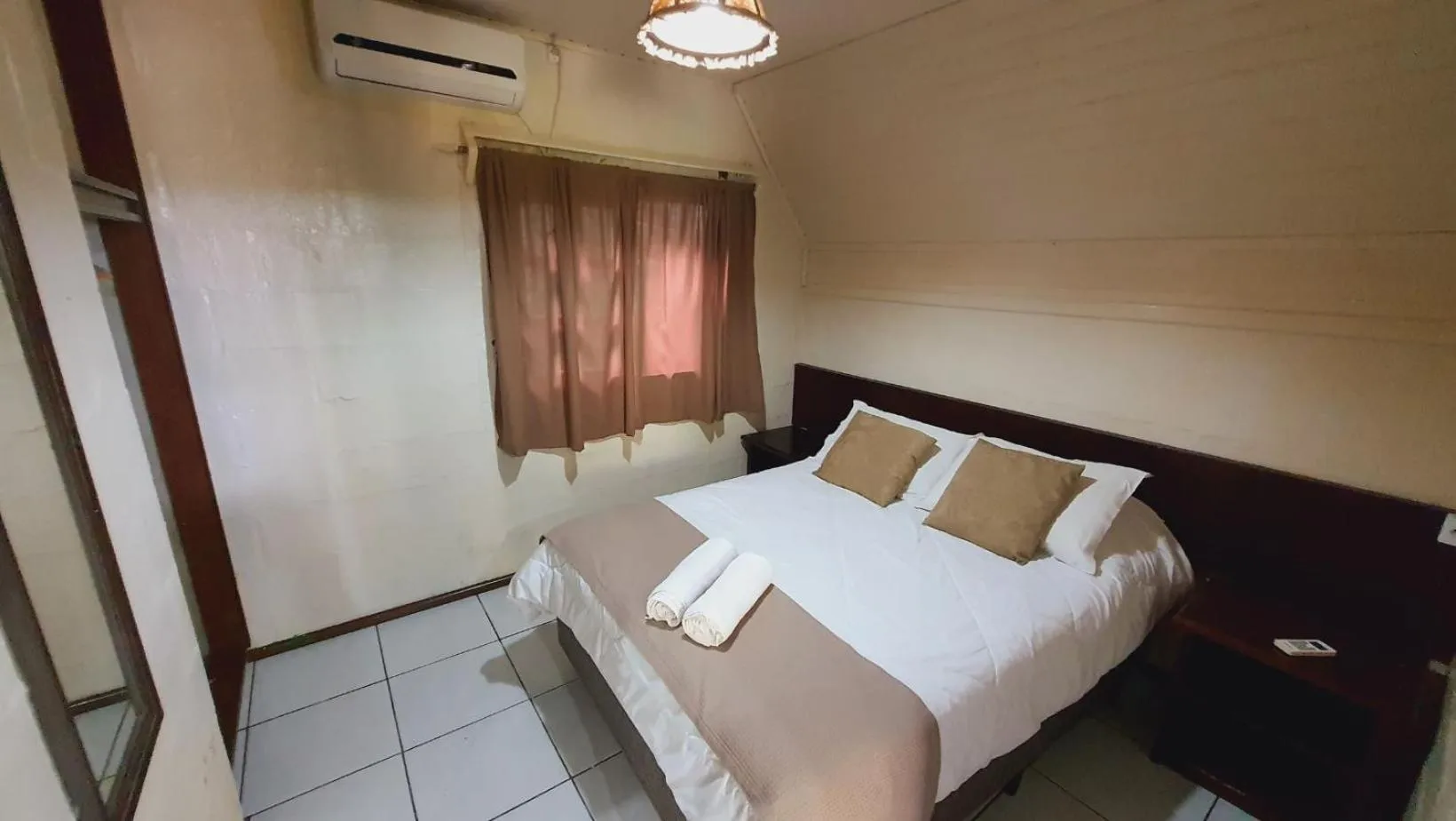 Bed in Villa Chalés Gramado - OH HOTÉIS