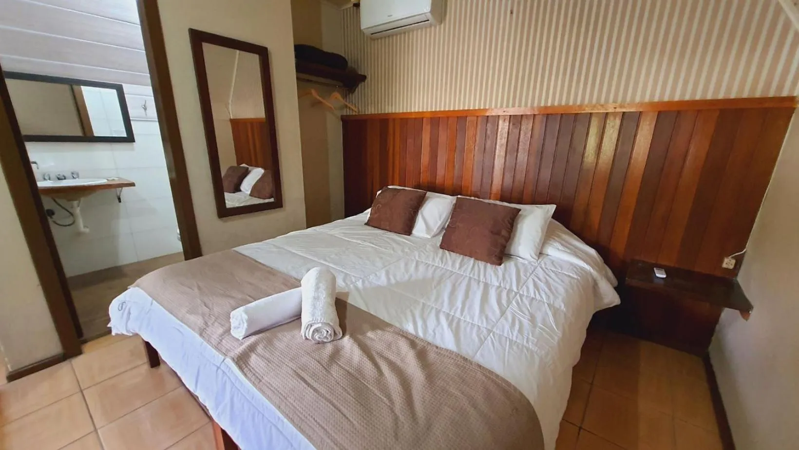 Bed in Villa Chalés Gramado - OH HOTÉIS