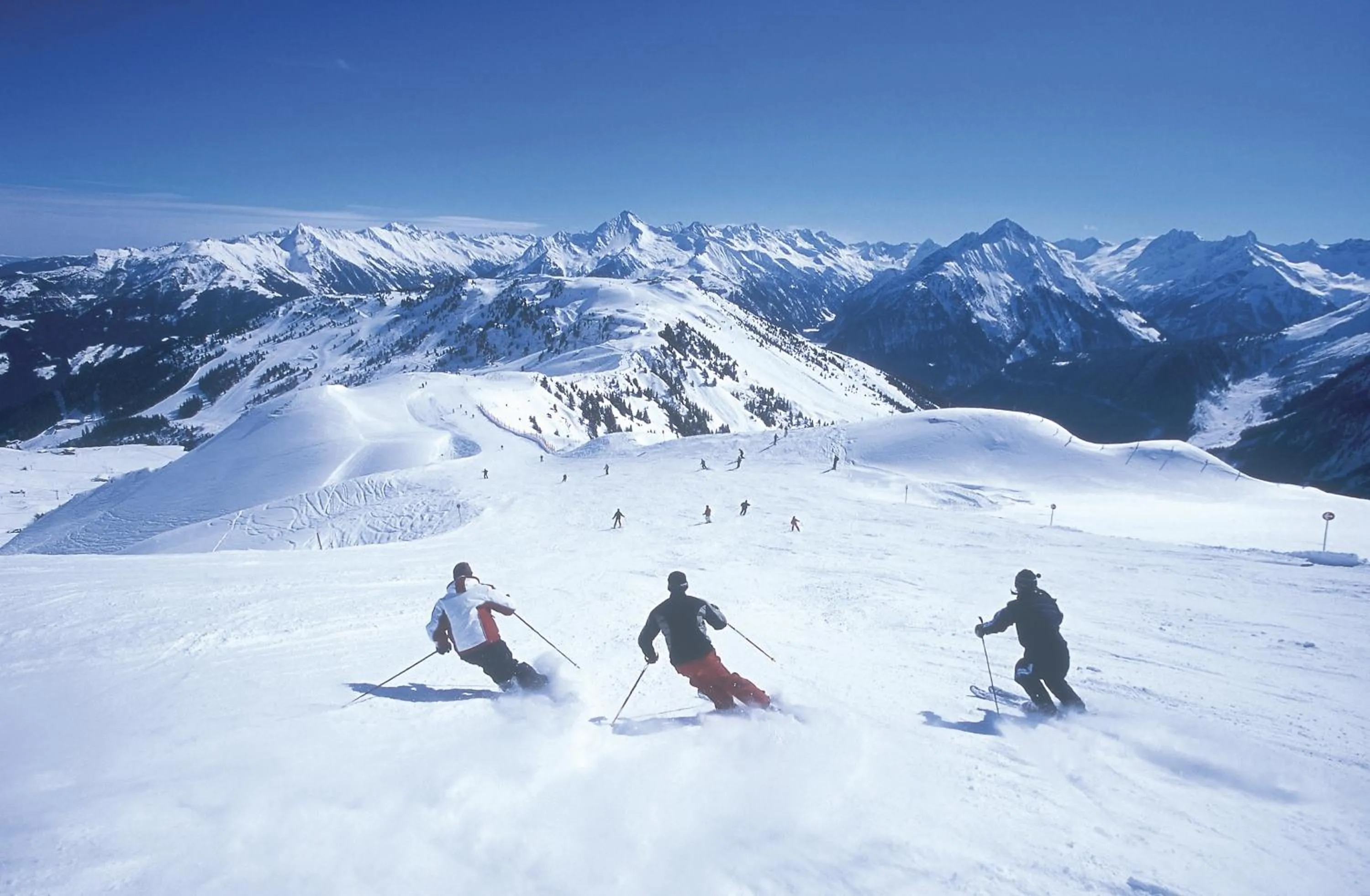 Skiing in Hotel Sonne