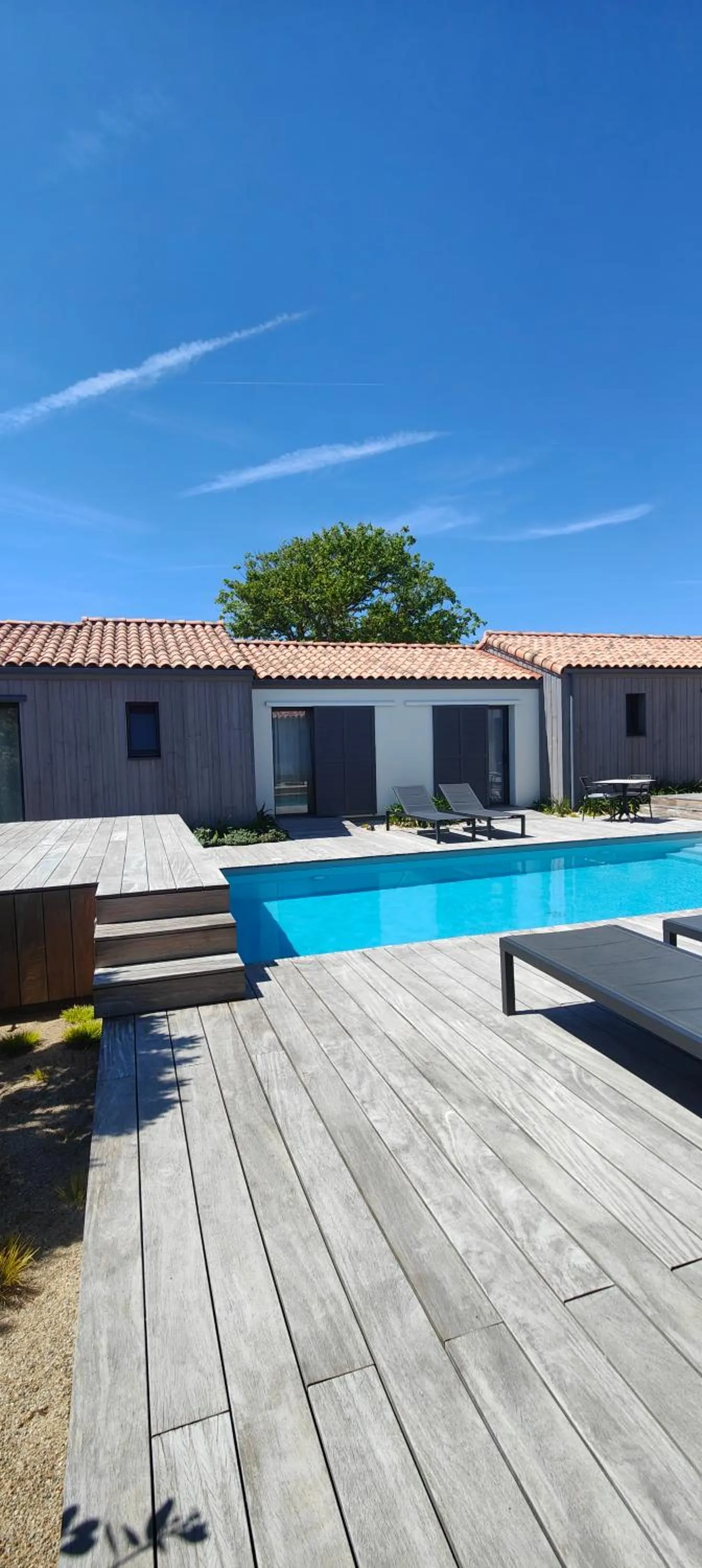 Property building in L'envie