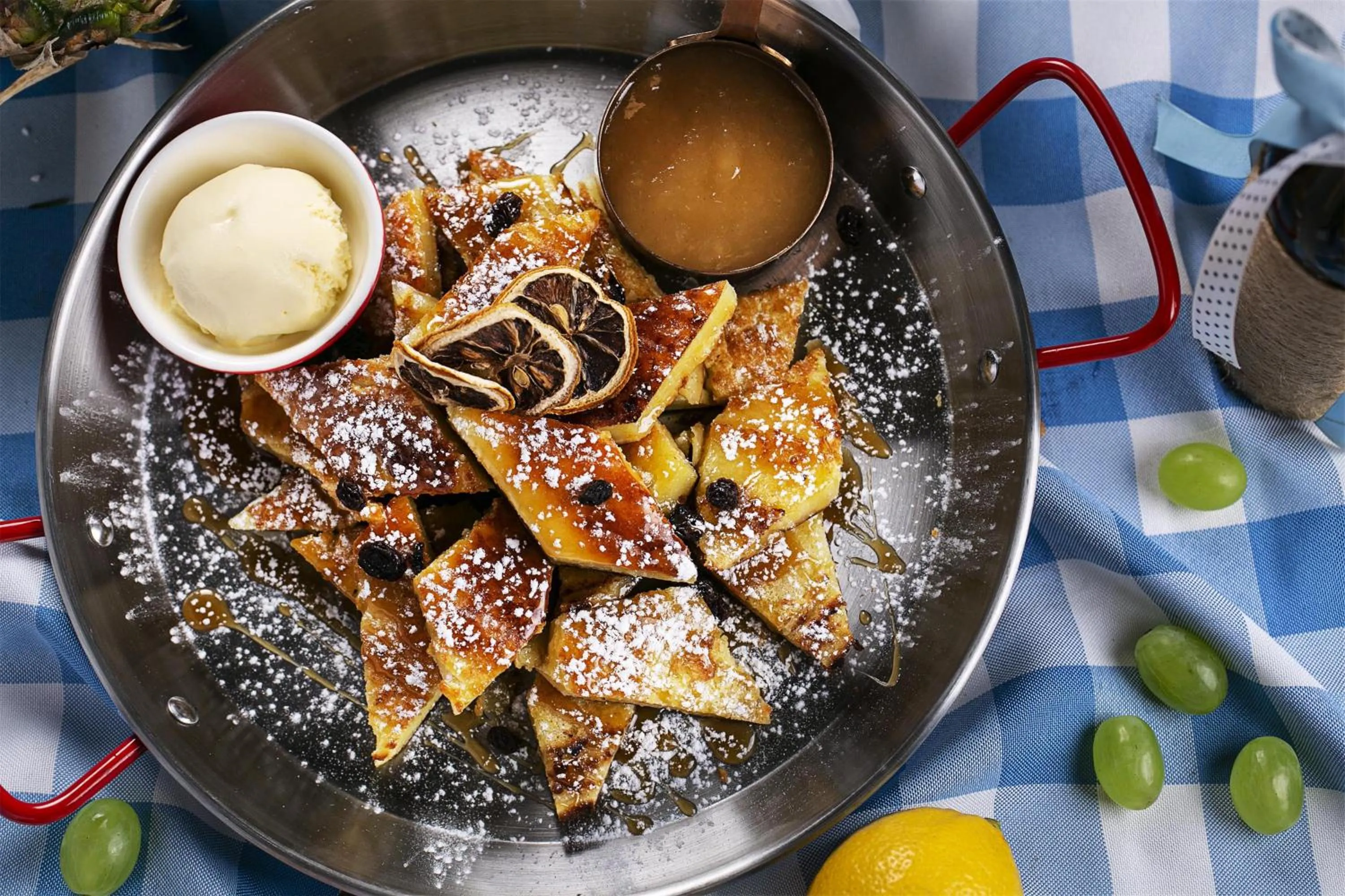 Restaurant/places to eat in Kempinski Hotel Dalian