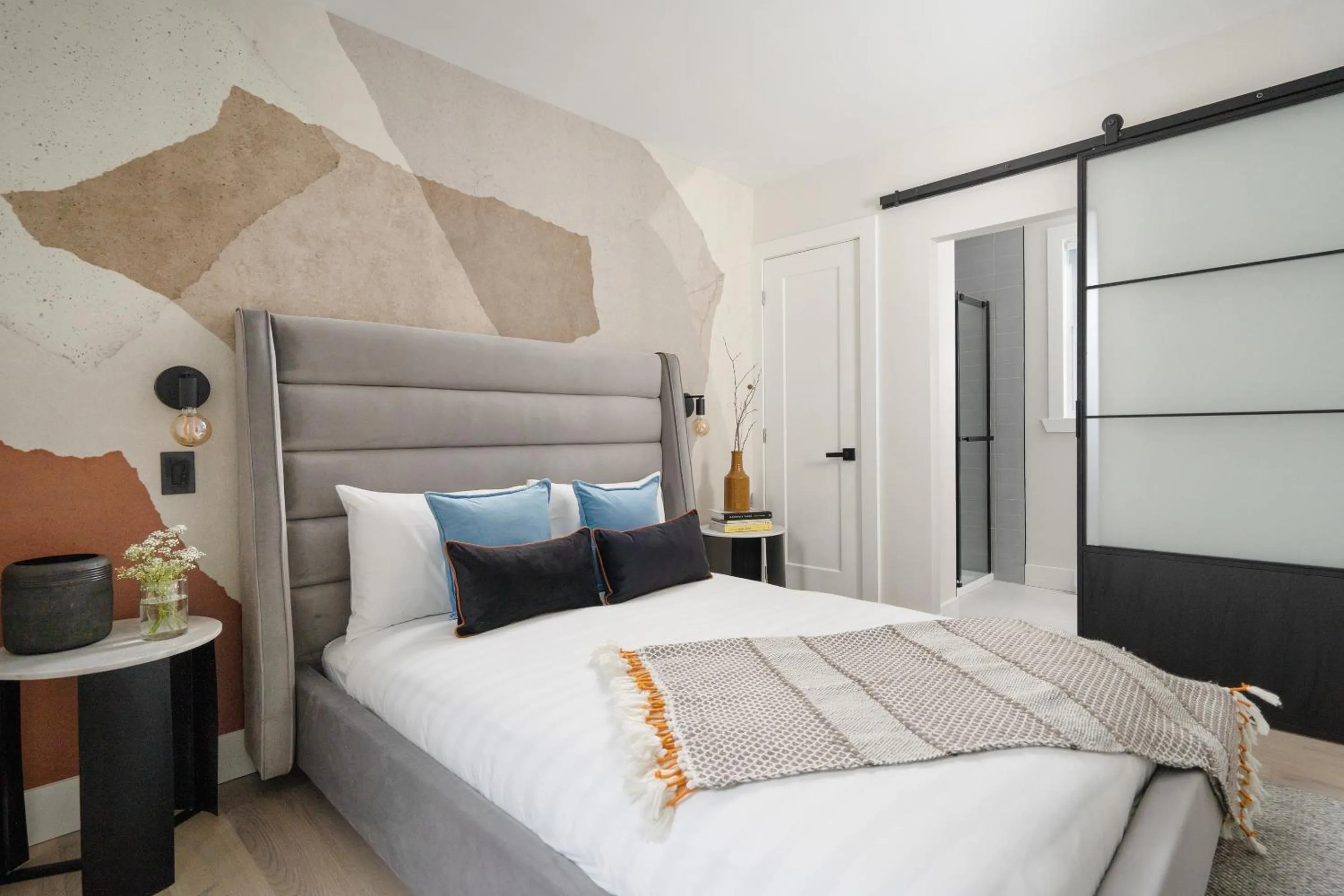 Bedroom, Bed in François-Denis Apartments