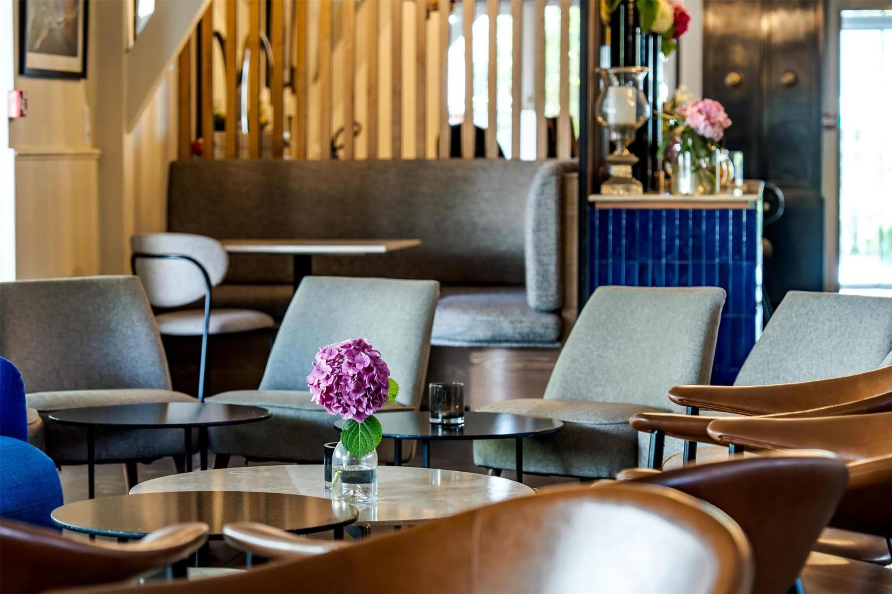 Lobby or reception in Best Western Hotel Acadie Paris Nord Villepinte