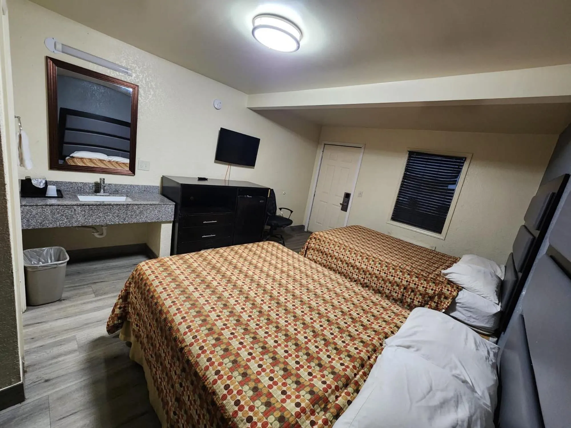 Bed in Green Garden Inn