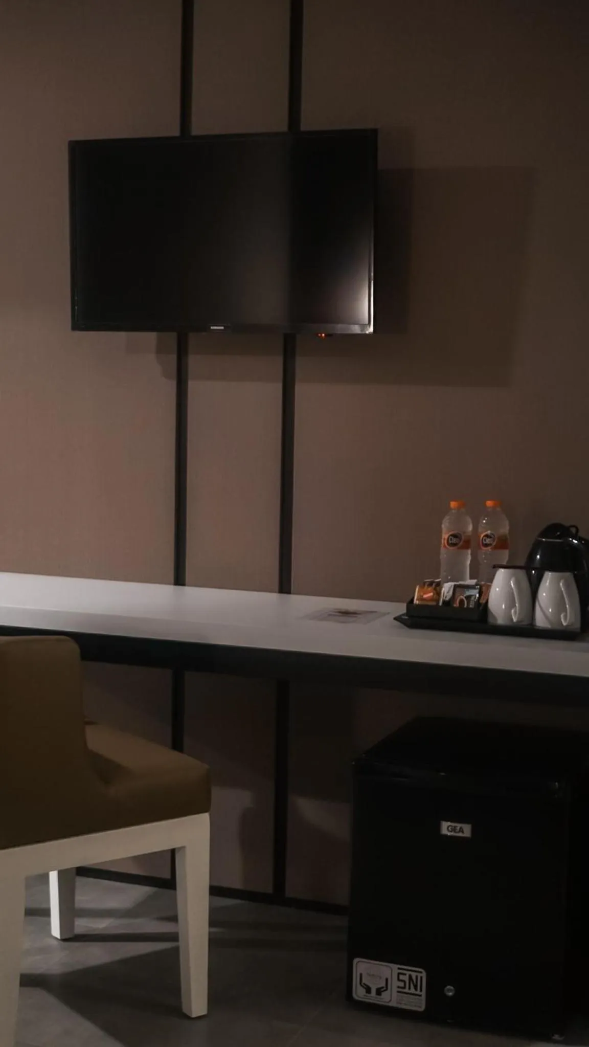 TV and multimedia in BeSS Mansion Hotel Surabaya