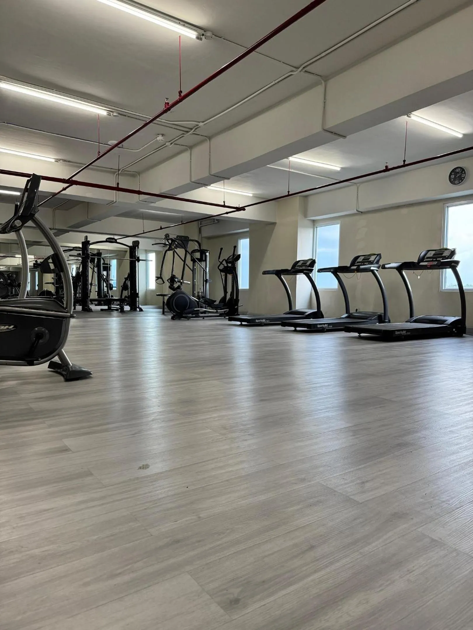 Fitness centre/facilities in BeSS Mansion Hotel Surabaya