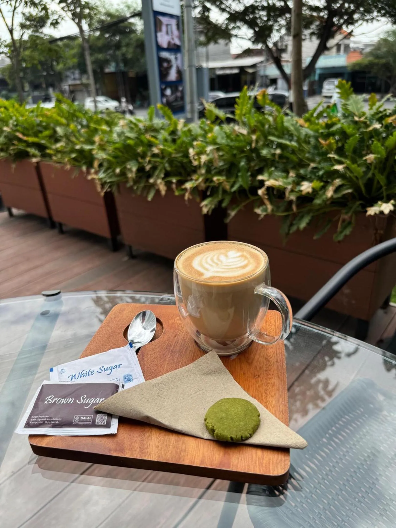 Restaurant/places to eat in BeSS Mansion Hotel Surabaya