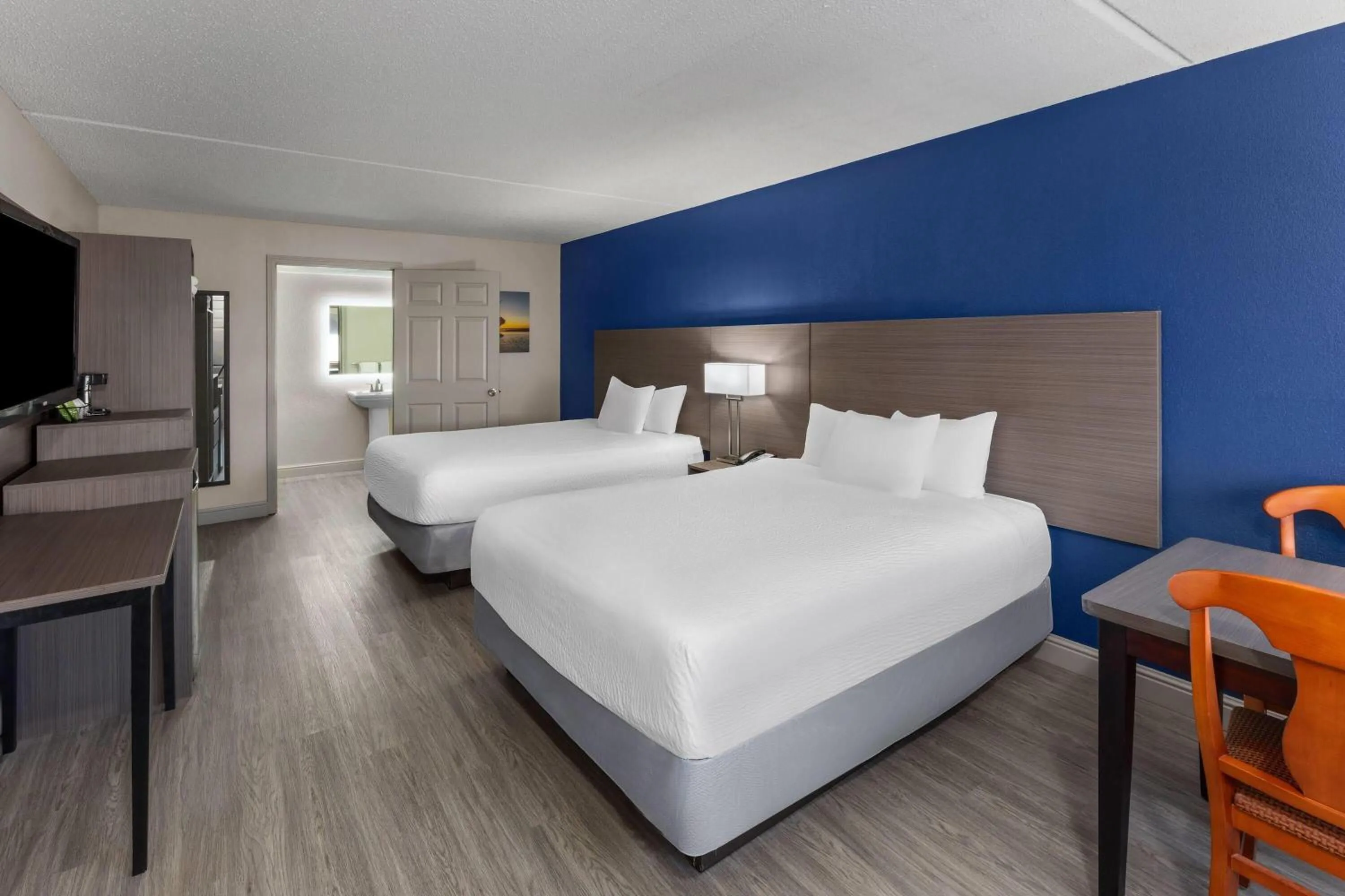 Photo of the whole room, Bed in Angel Inn Near IMAX, a Travelodge by Wyndham