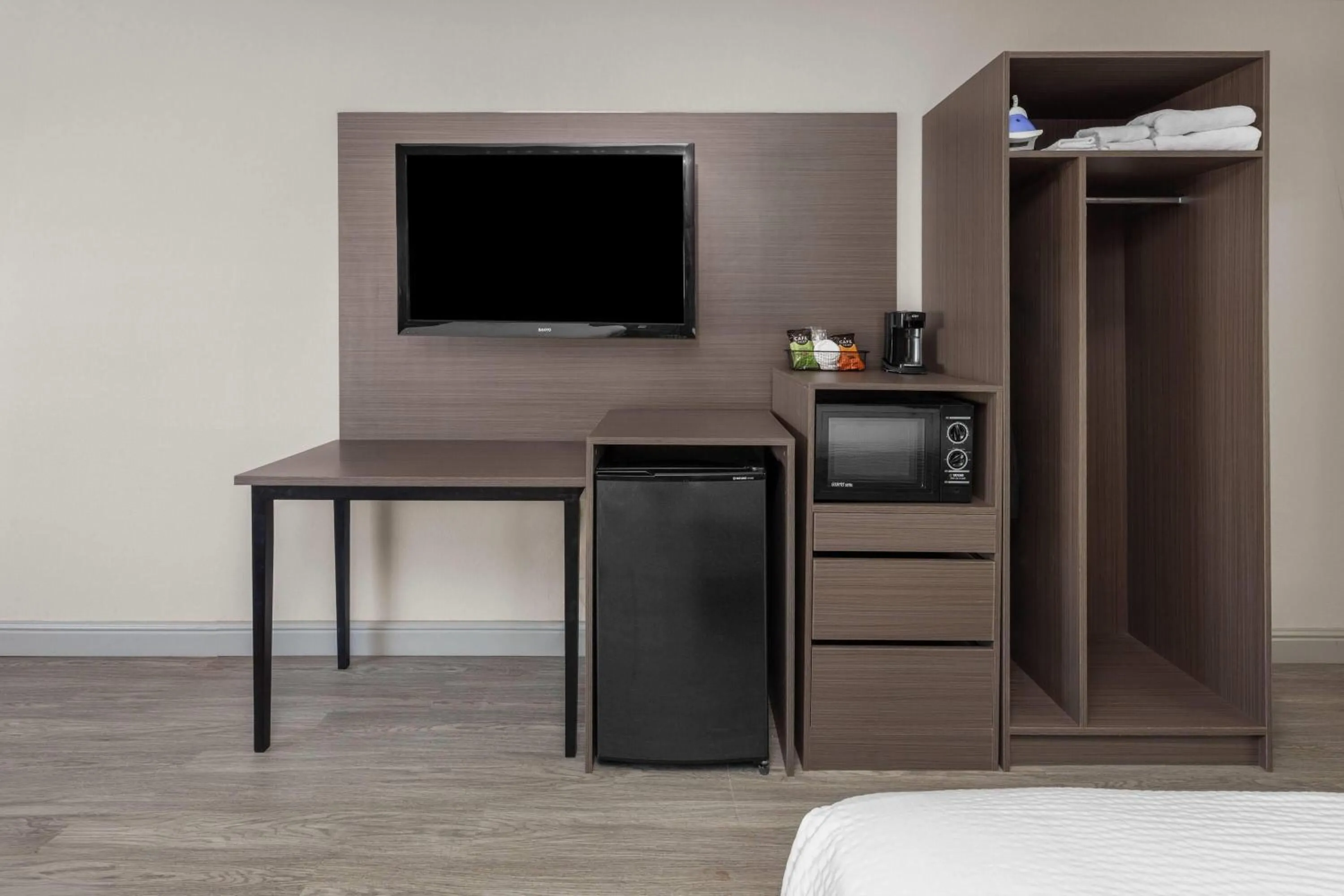 Photo of the whole room in Angel Inn Near IMAX, a Travelodge by Wyndham