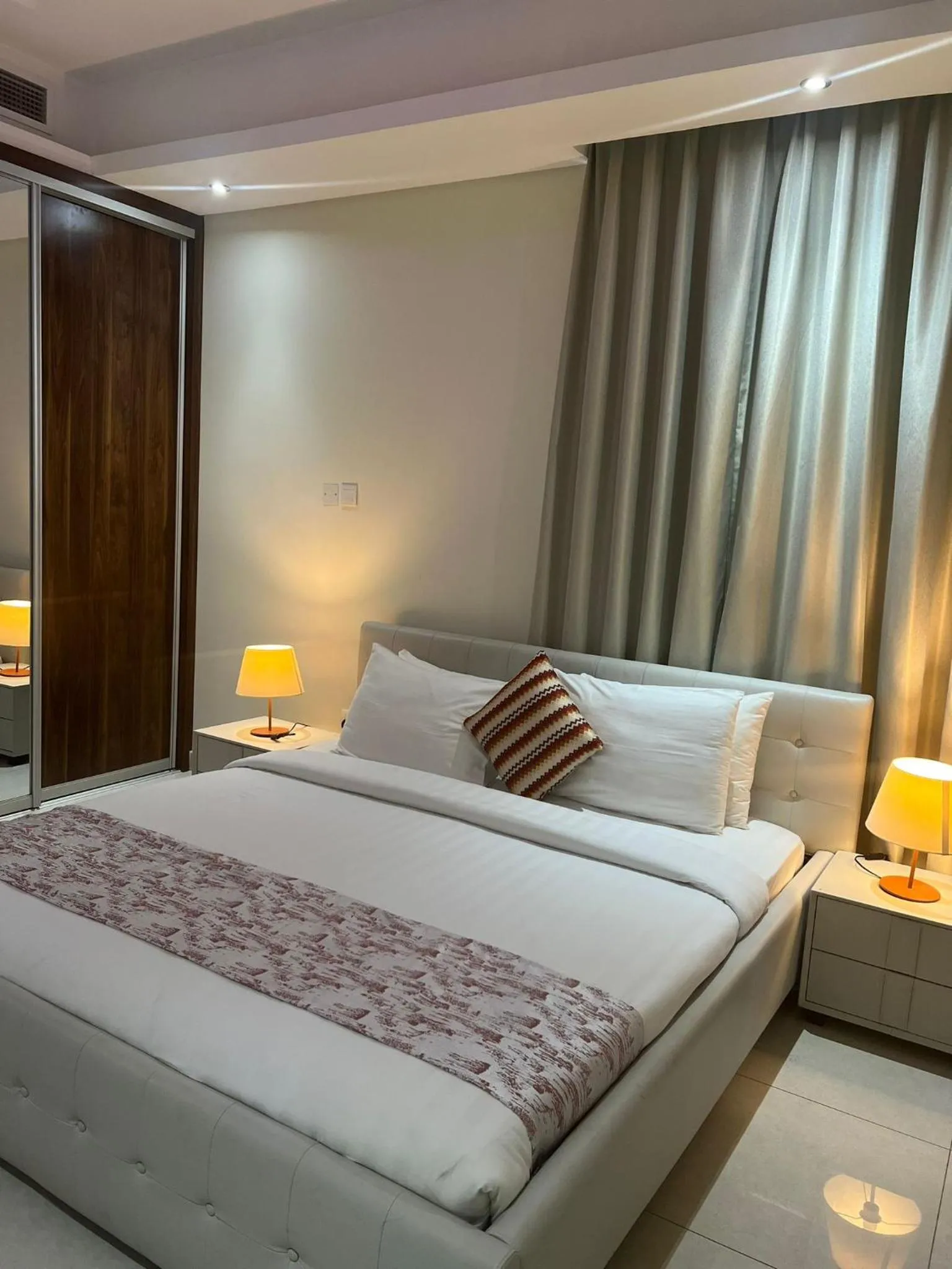 Bedroom, Bed in SIRIUS TOWER