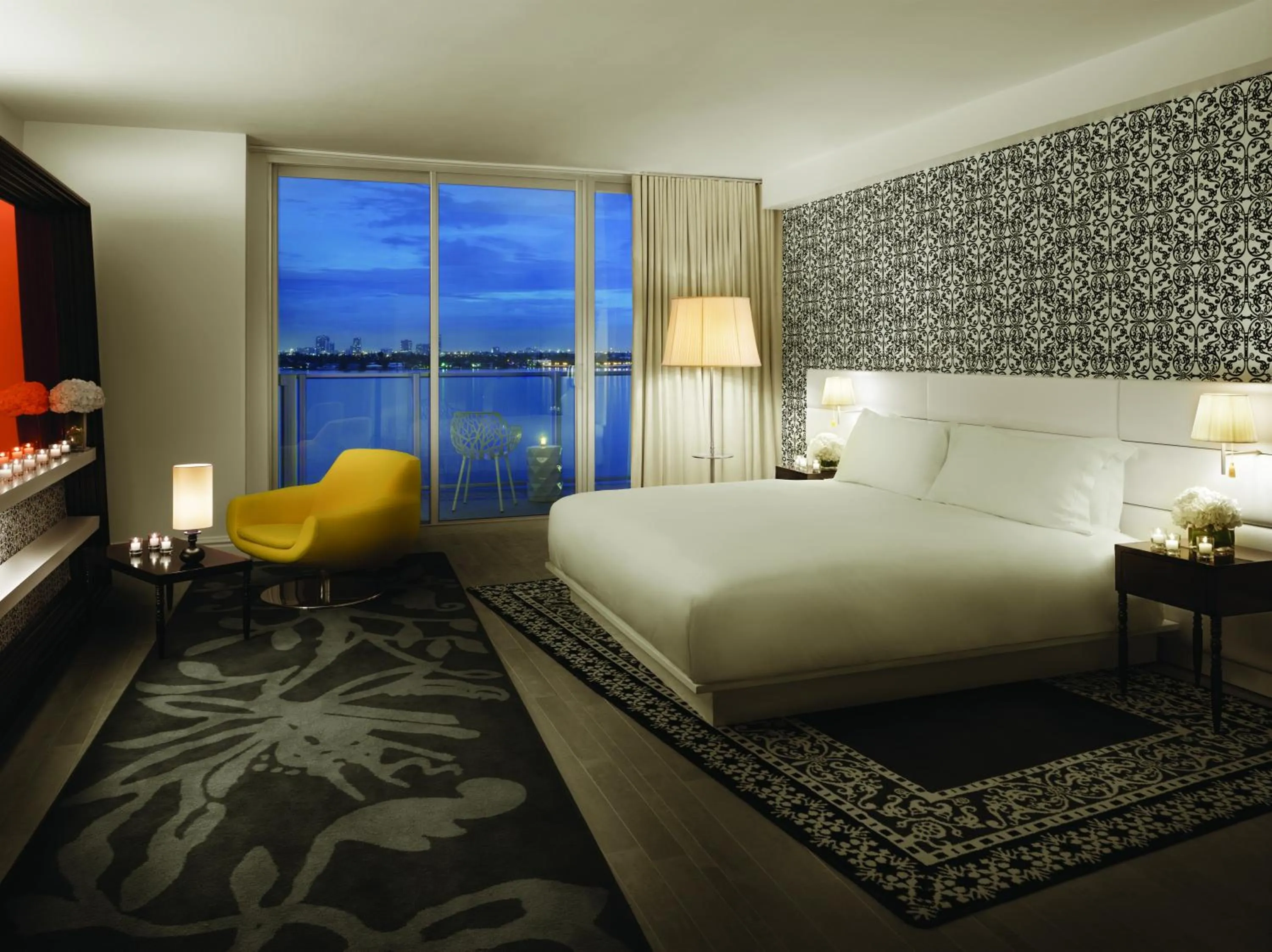 Bedroom, Bed in Mondrian South Beach