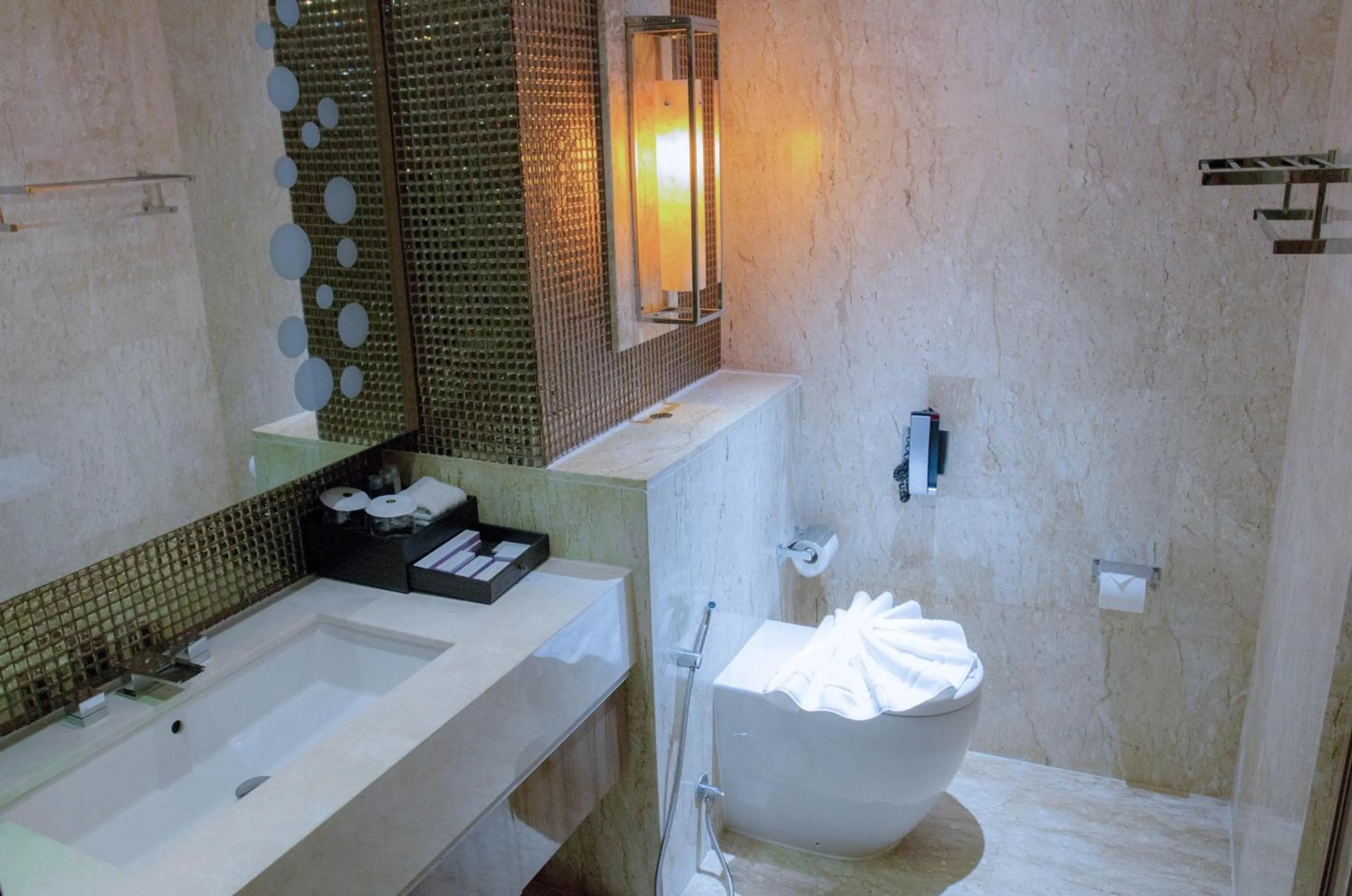 Bed in The Sanctuary Resort Pattaya, BW Signature Collection