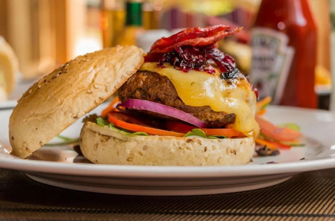 Food and drinks in Qaribu Inn Boutique Hotel Nairobi