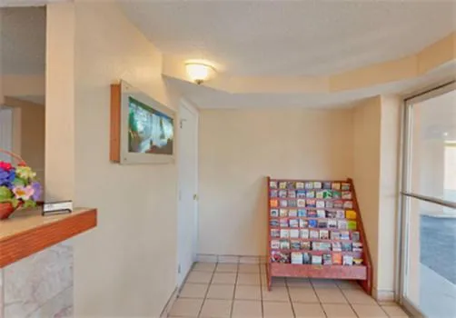 Lobby or reception, Bed in Americas Best Value Inn-Savannah