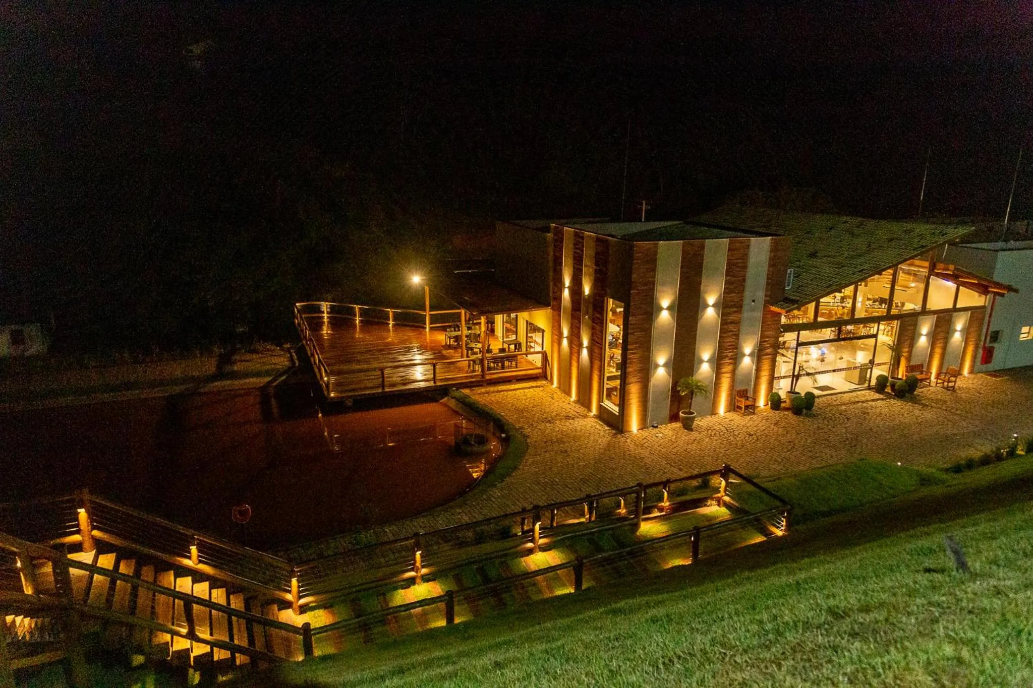 Restaurant/places to eat in Hotel Chalés Capitanias