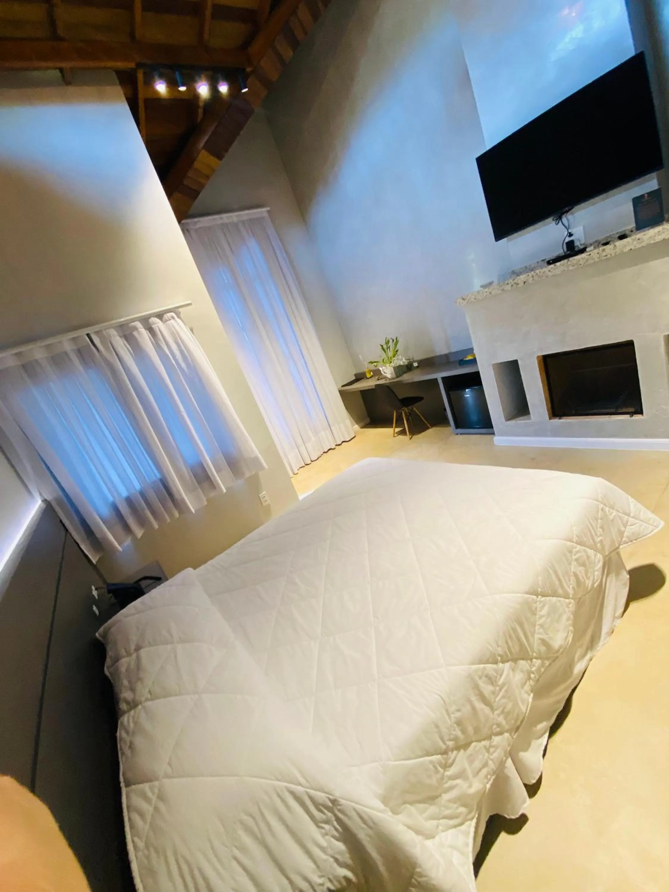 Double Room with Mountain View in Hotel Chalés Capitanias