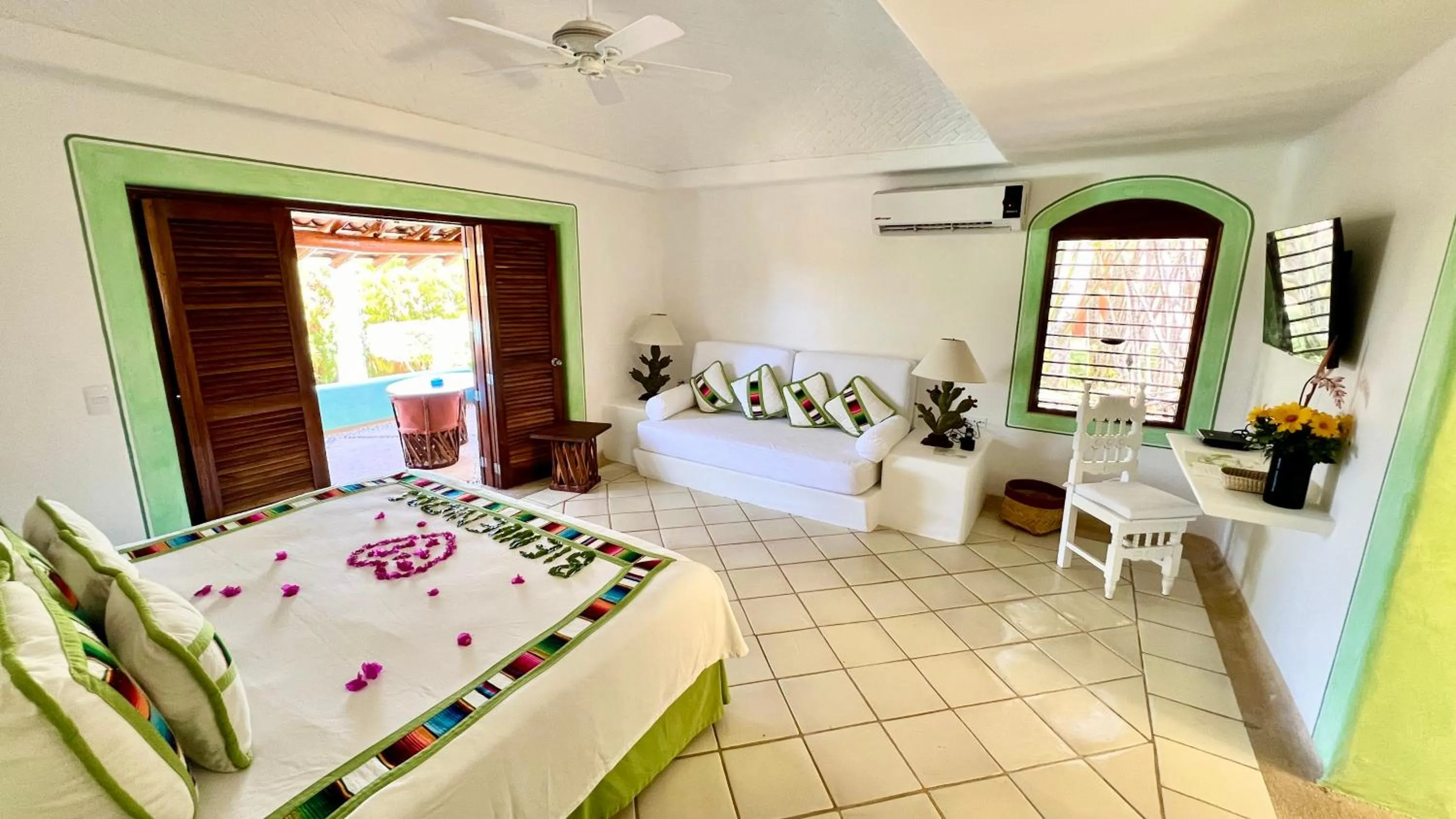 Bed in Las Alamandas