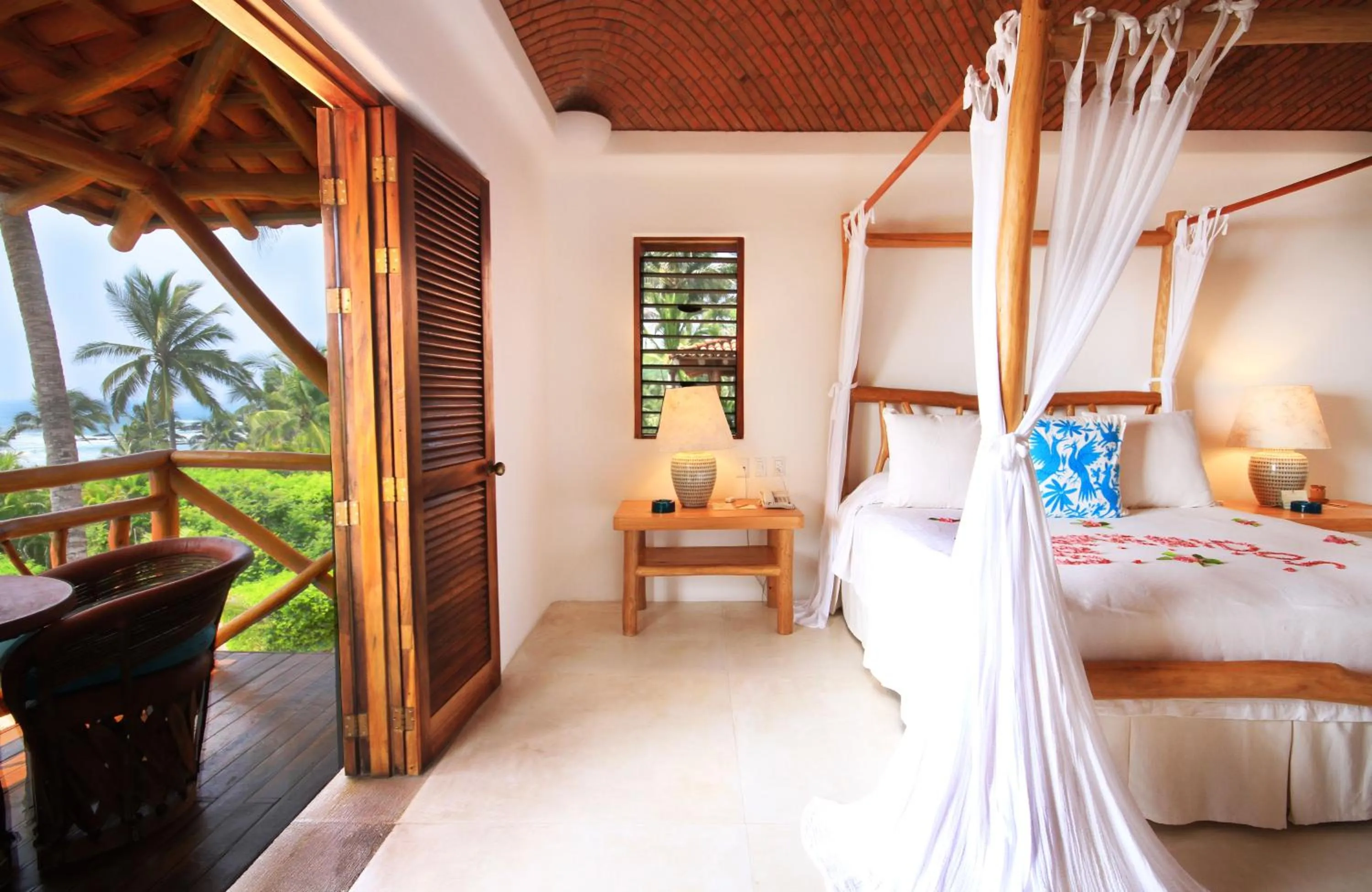 Photo of the whole room, Bed in Las Alamandas