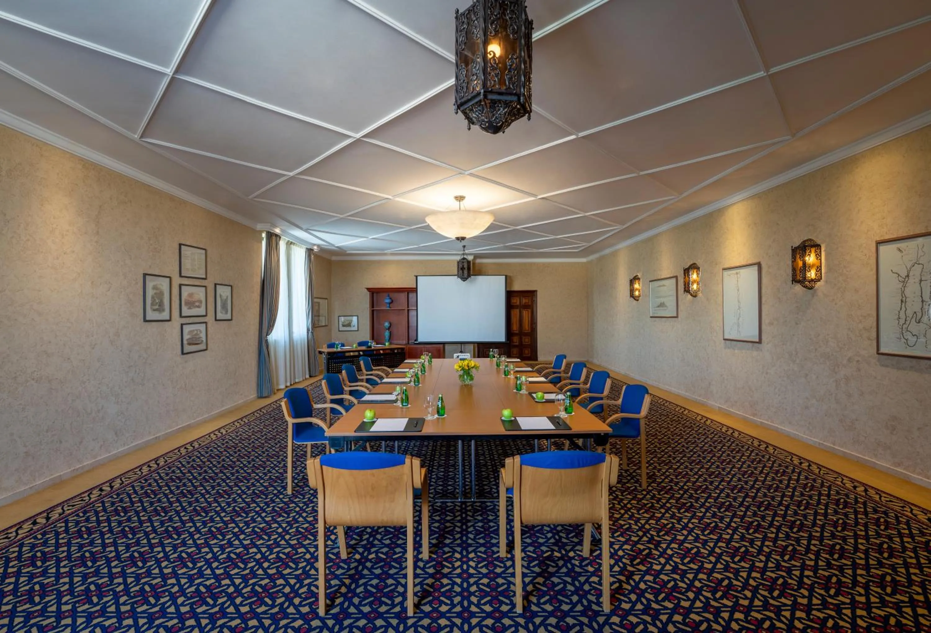 Meeting/conference room in Mövenpick Resort & Spa Dead Sea