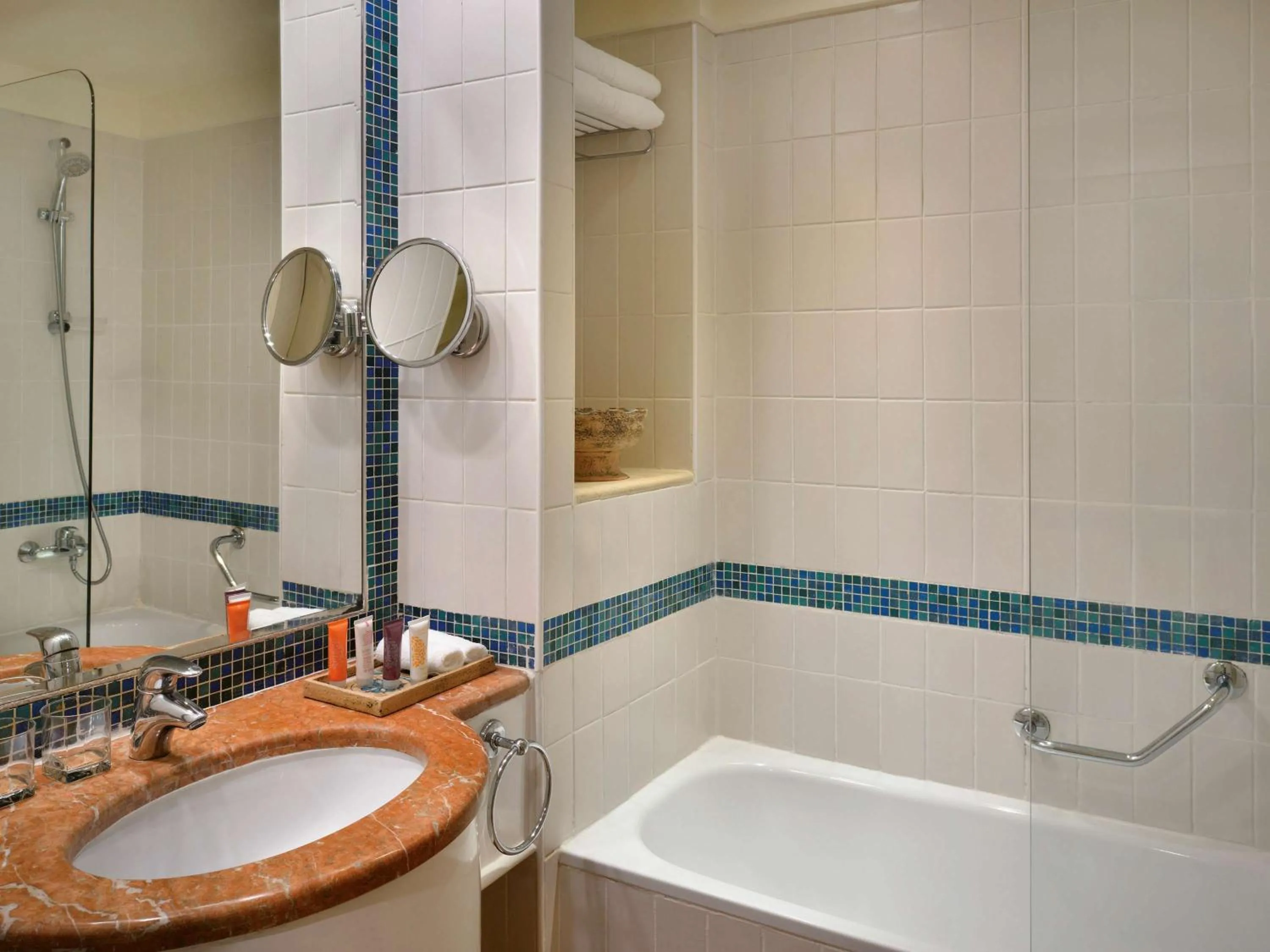 Photo of the whole room in Mövenpick Resort & Spa Dead Sea