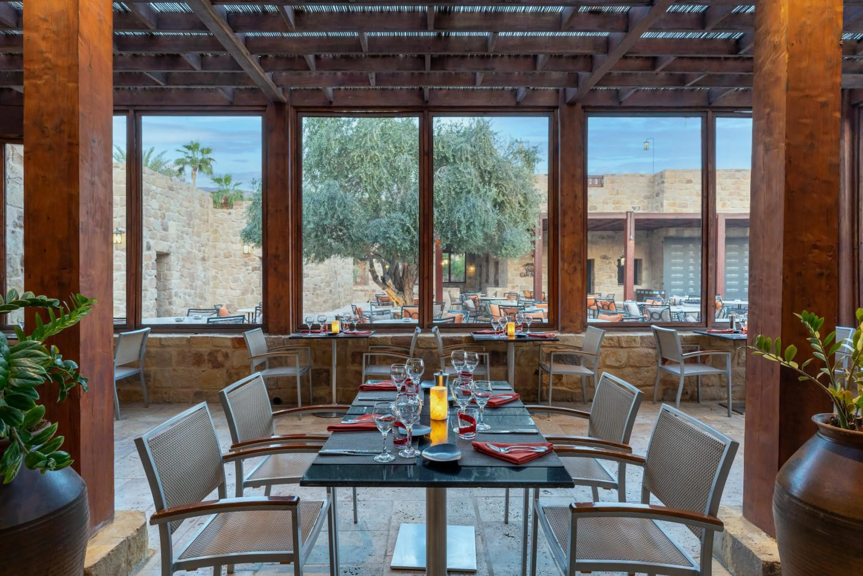 Restaurant/places to eat in Mövenpick Resort & Spa Dead Sea