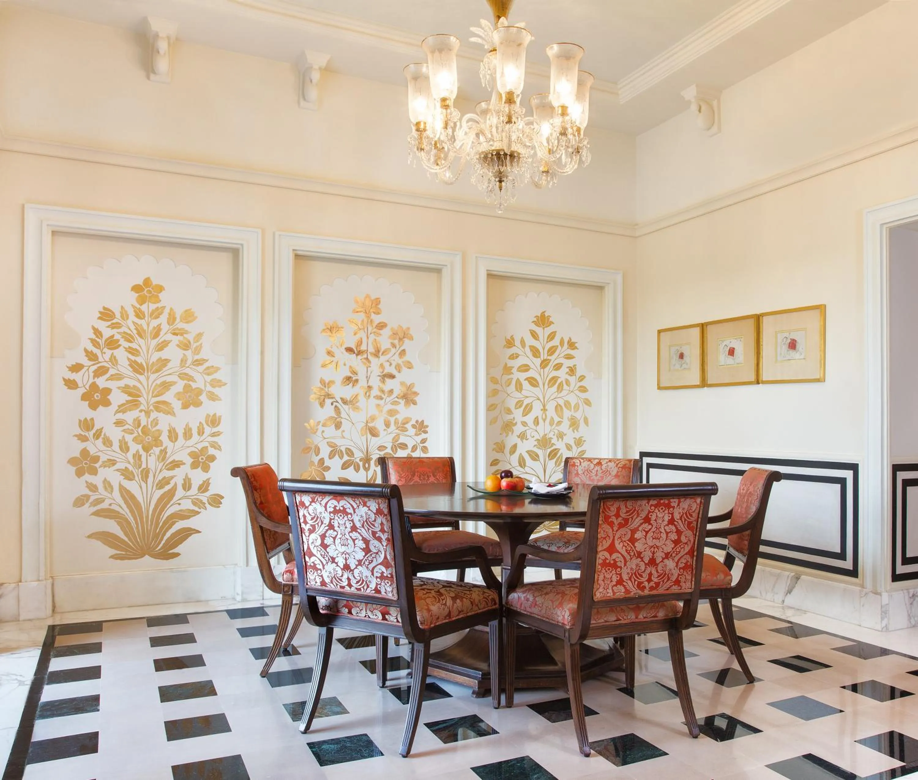 Dining area in The Oberoi Udaivilas Udaipur