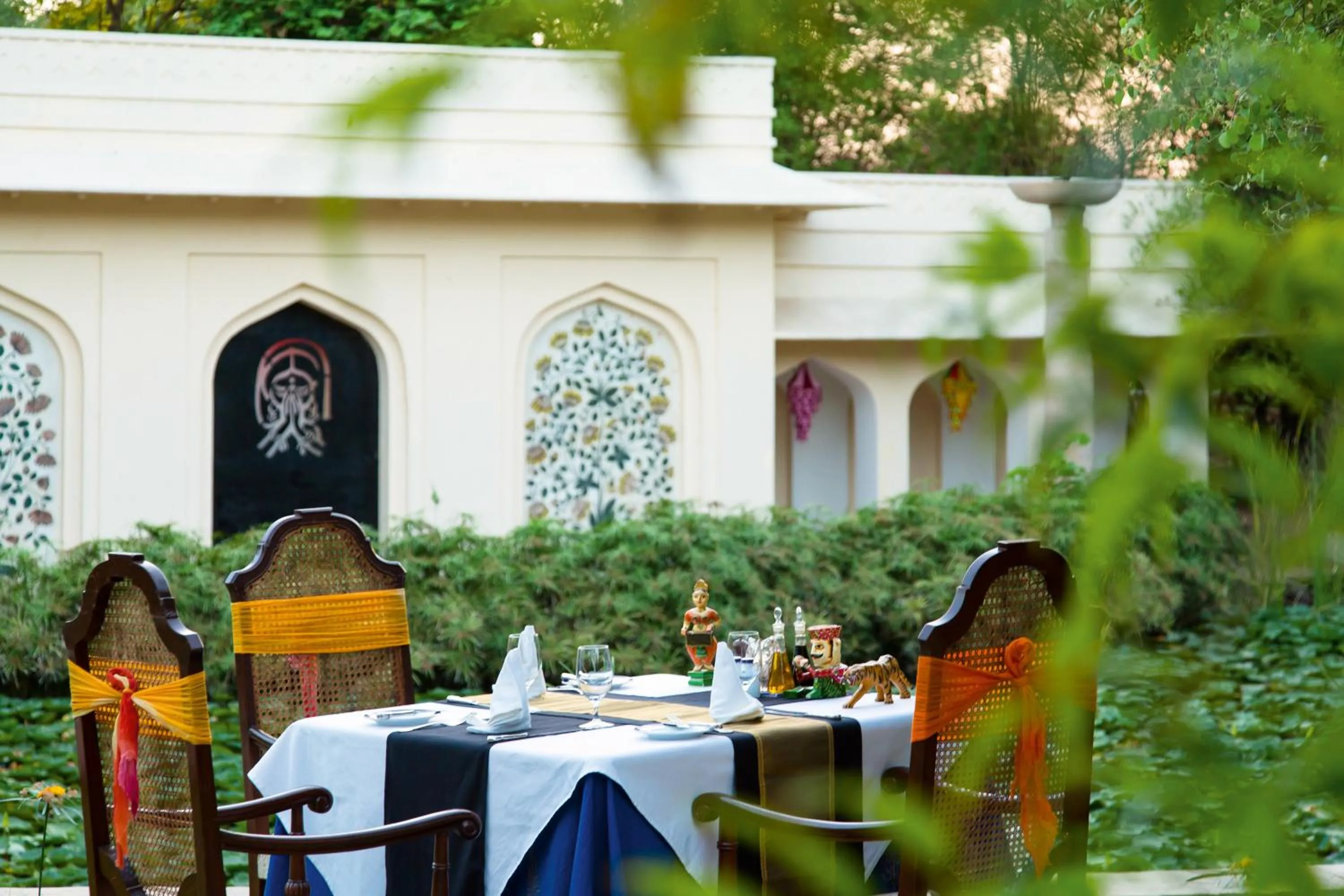 Restaurant/places to eat in The Oberoi Vanyavilas Wildlife Resort, Ranthambhore