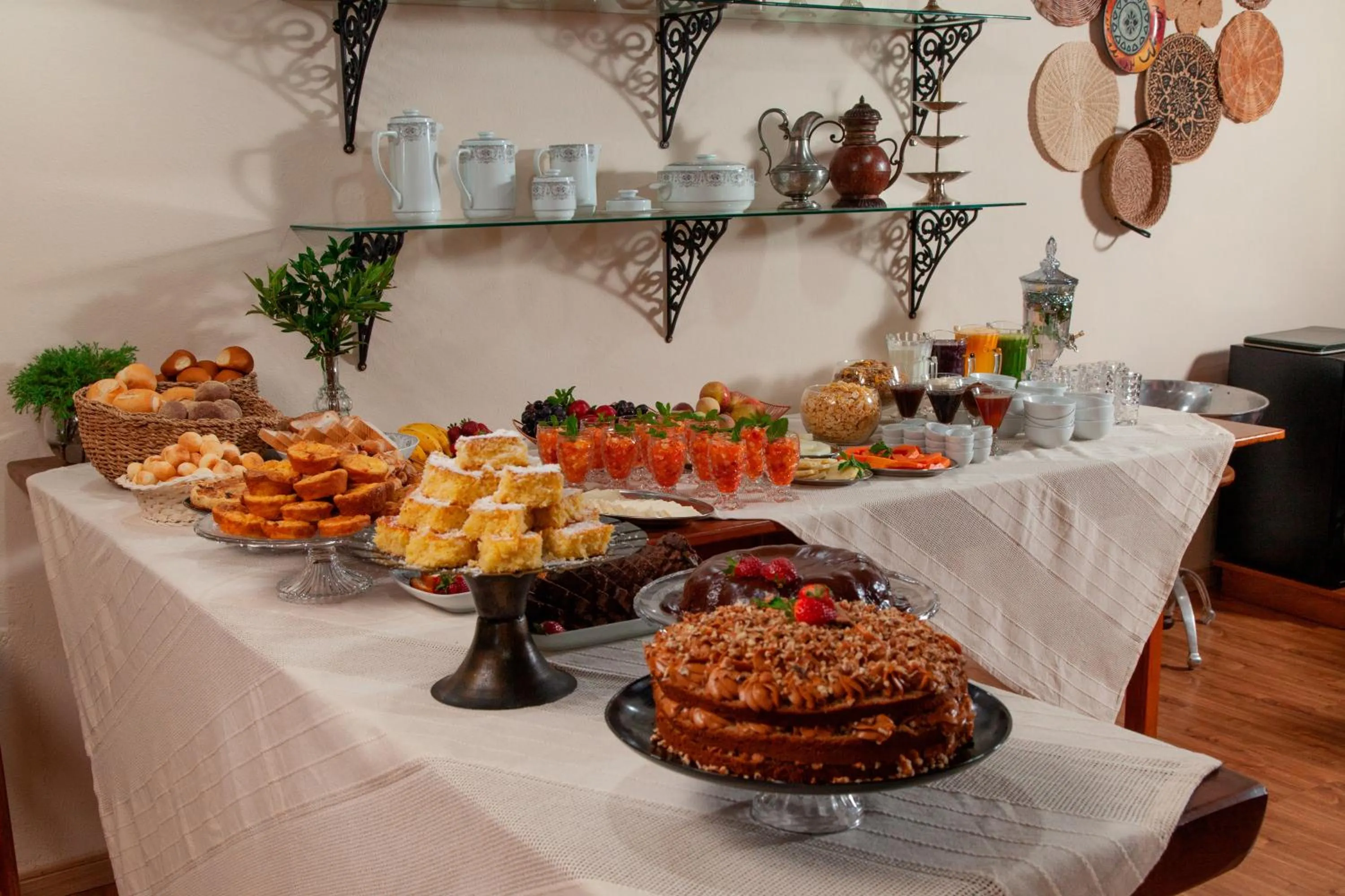 Food and drinks in Pousada Vila 505