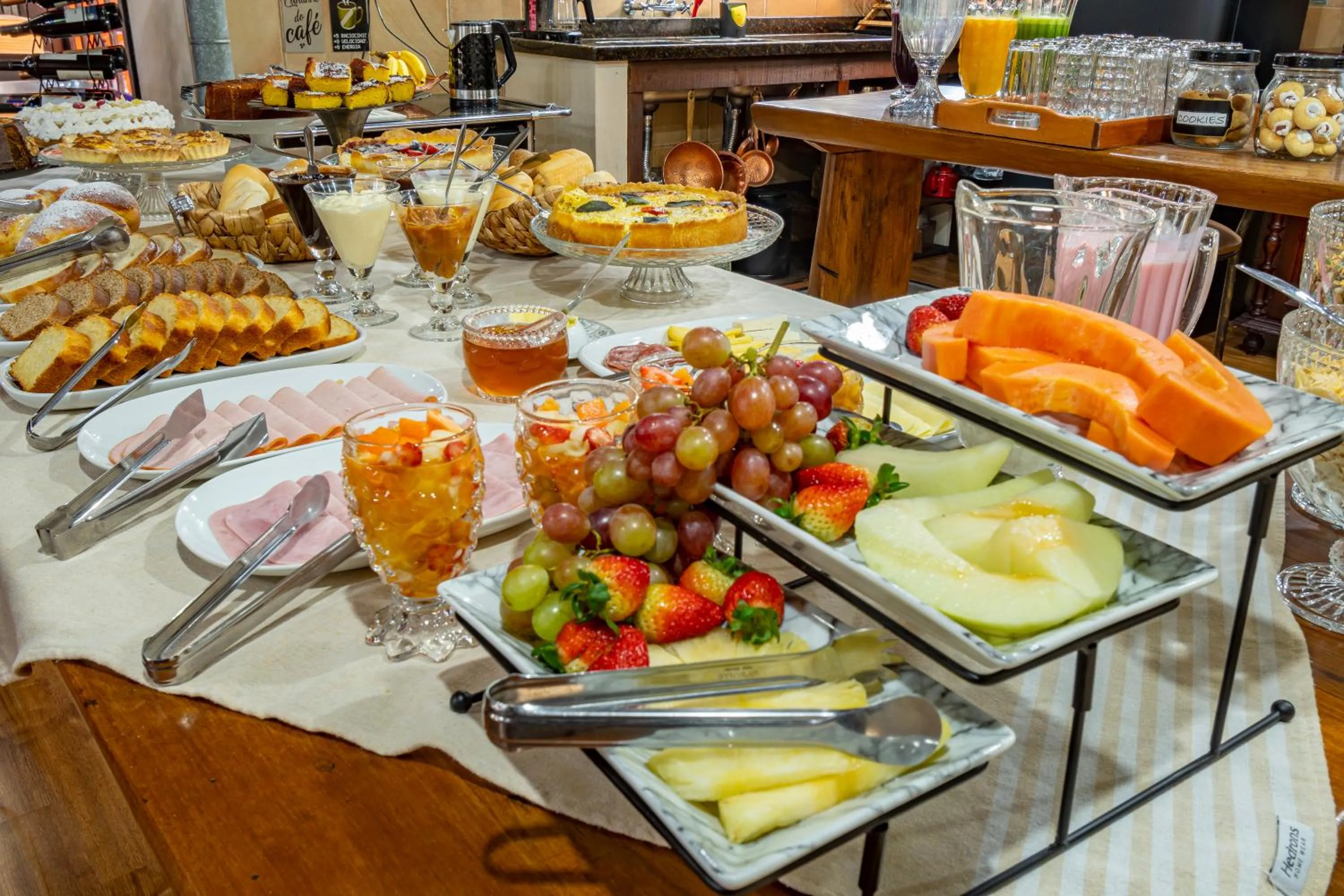 Food and drinks in Pousada Vila 505