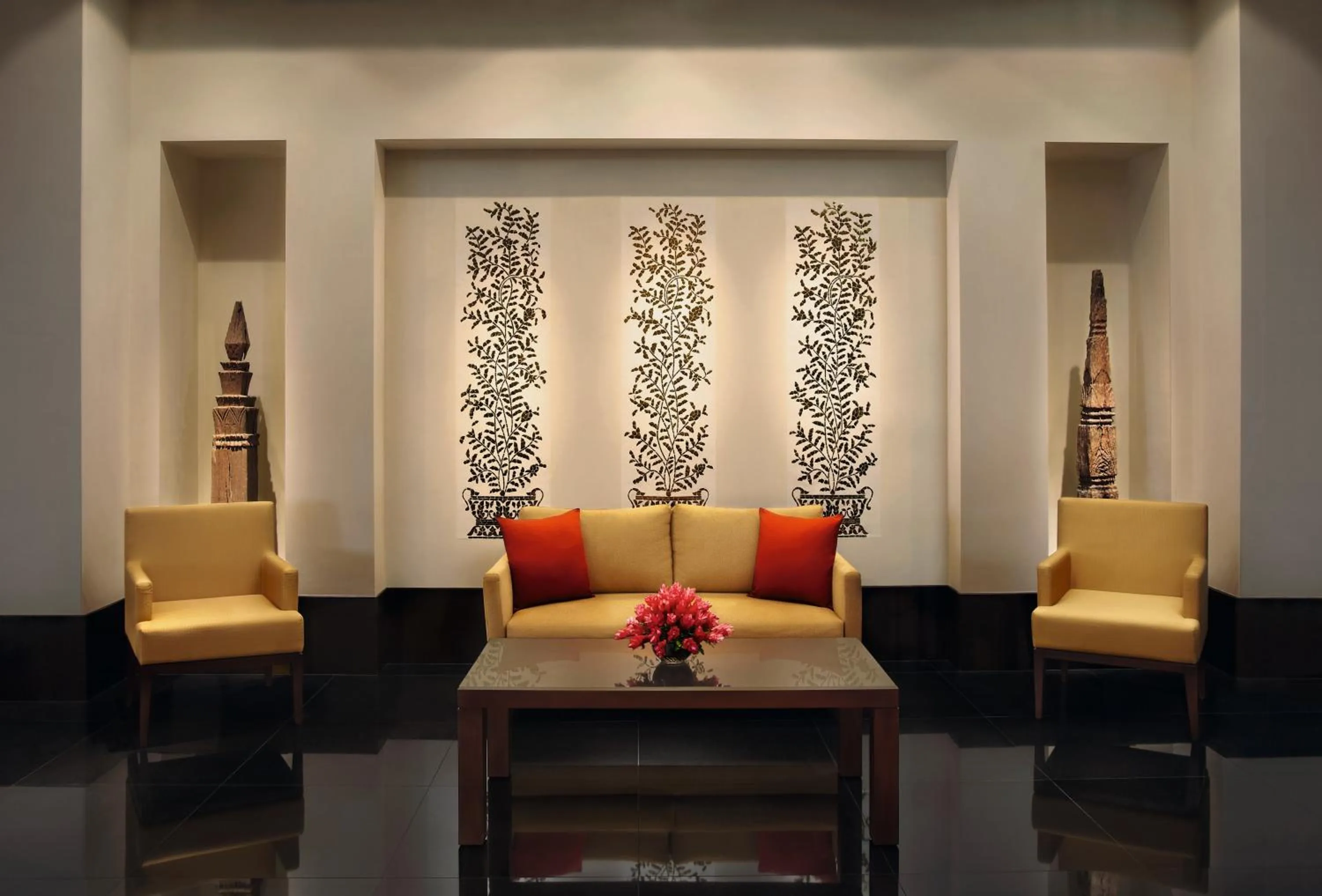 Lobby or reception in The Oberoi Mumbai