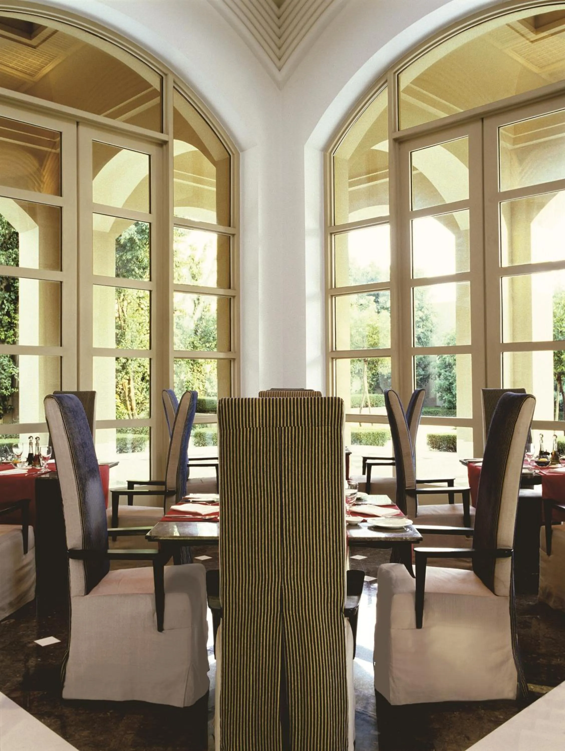 Restaurant/places to eat in Trident Gurgaon