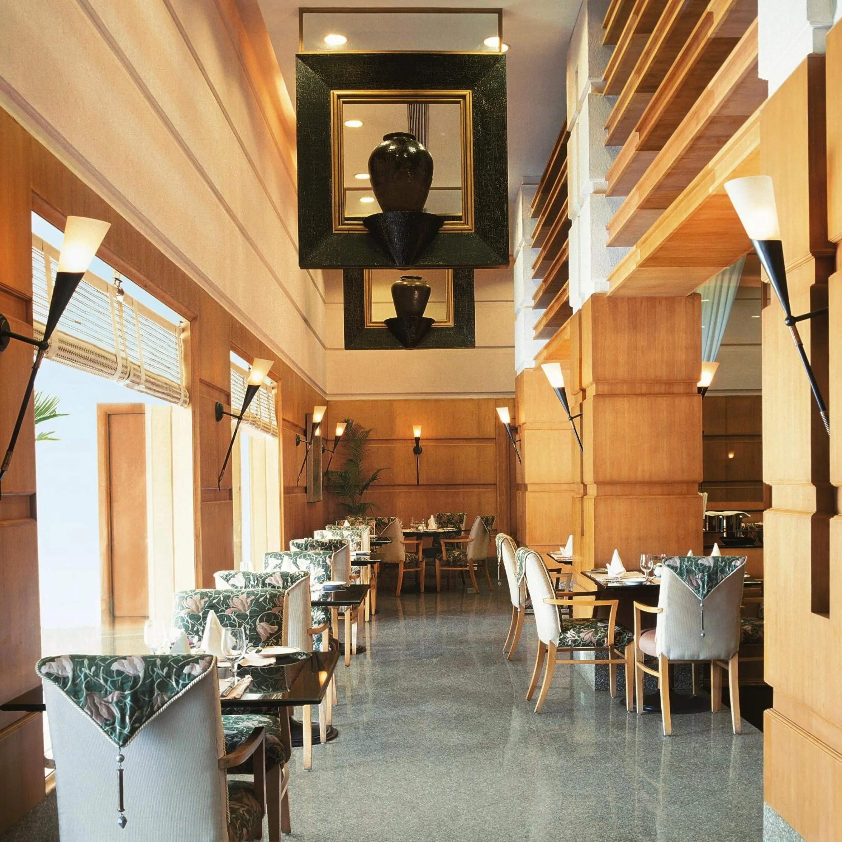 Restaurant/places to eat in The Fern-An Ecotel Hotel, Kochi