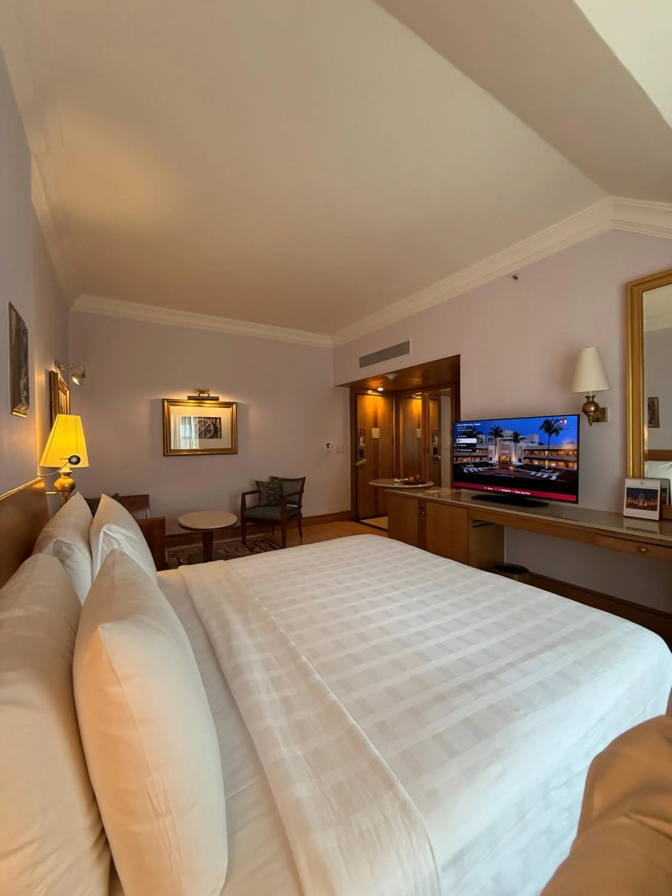 Bedroom, Bed in Trident Bhubaneswar